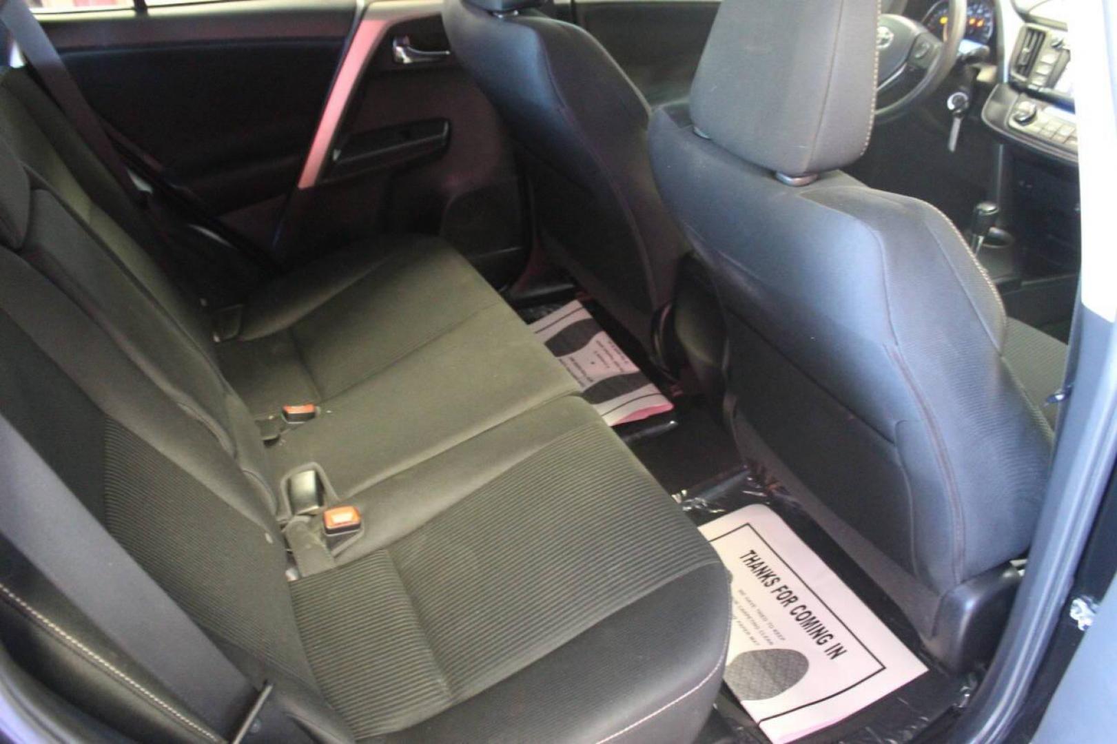 2014 Black Toyota RAV4 XLE AWD (2T3RFREV2EW) with an 2.5L L4 DOHC 16V engine, 6-Speed Automatic transmission, located at 4301 NW 39th , Oklahoma City, OK, 73112, (405) 949-5600, 35.512135, -97.598671 - NO DRIVERS LICENCE NO-FULL COVERAGE INSURANCE-NO CREDIT CHECK. COME ON OVER TO SUPERSPORTS AND TAKE A LOOK AND TEST DRIVE. PLEASE GIVE US A CALL AT (405) 949-5600. NO LICENSIA DE MANEJAR- NO SEGURO DE COBERTURA TOTAL- NO VERIFICACCION DE CREDITO. POR FAVOR VENGAN A SUPERSPORTS, ECHE UN - Photo#10