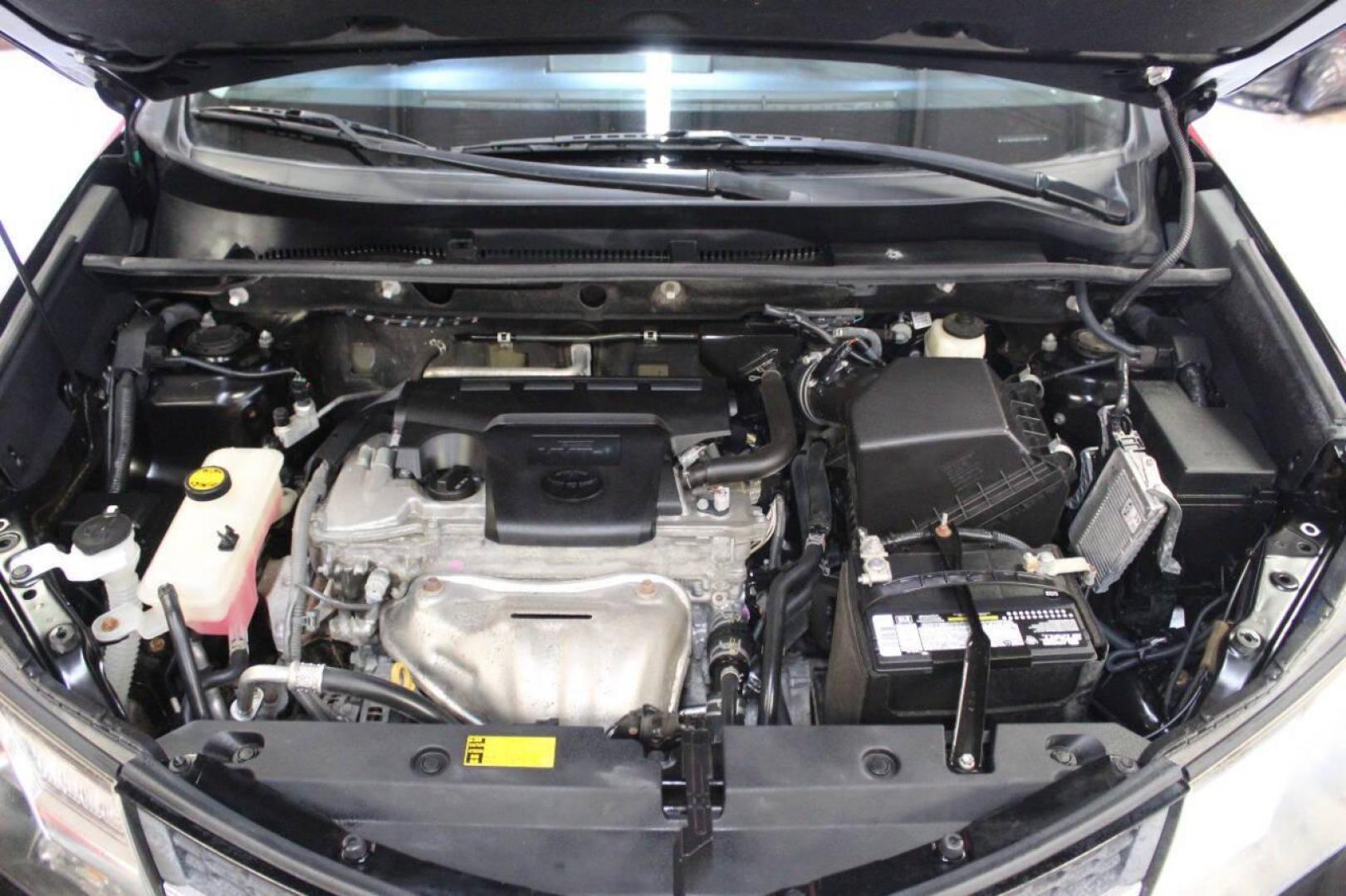2014 Black Toyota RAV4 XLE AWD (2T3RFREV2EW) with an 2.5L L4 DOHC 16V engine, 6-Speed Automatic transmission, located at 4301 NW 39th , Oklahoma City, OK, 73112, (405) 949-5600, 35.512135, -97.598671 - NO DRIVERS LICENCE NO-FULL COVERAGE INSURANCE-NO CREDIT CHECK. COME ON OVER TO SUPERSPORTS AND TAKE A LOOK AND TEST DRIVE. PLEASE GIVE US A CALL AT (405) 949-5600. NO LICENSIA DE MANEJAR- NO SEGURO DE COBERTURA TOTAL- NO VERIFICACCION DE CREDITO. POR FAVOR VENGAN A SUPERSPORTS, ECHE UN - Photo#7