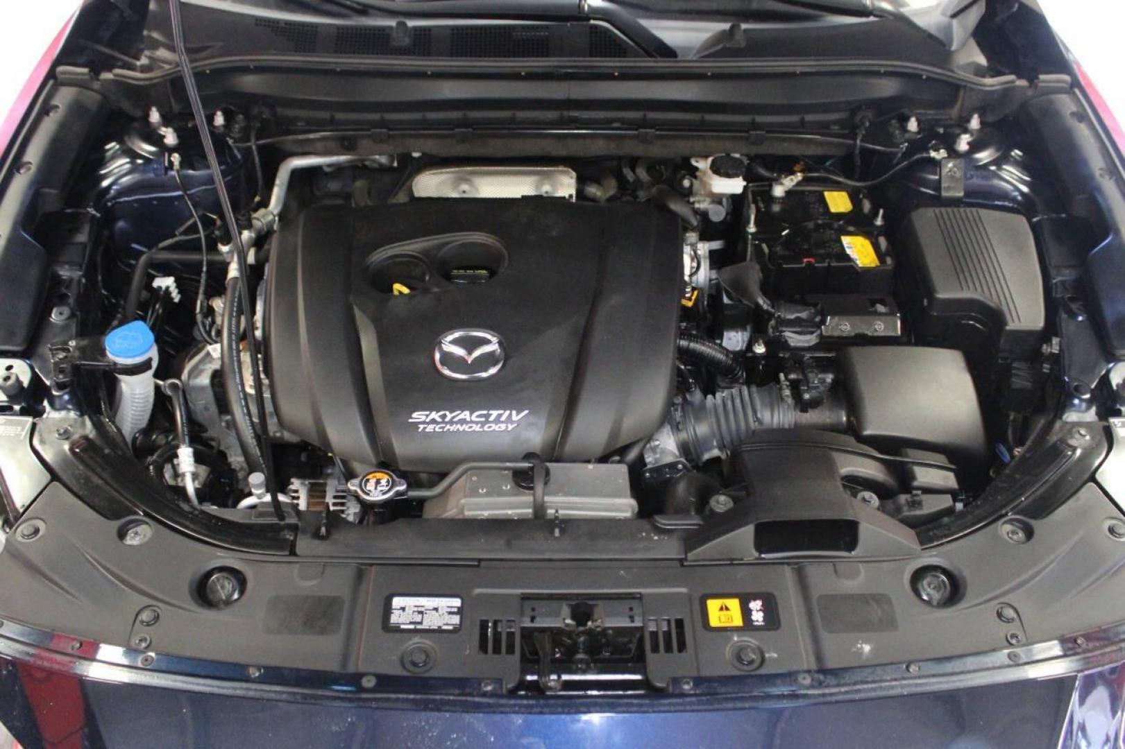 2019 Blue Mazda CX-5 Touring AWD (JM3KFBCMXK1) with an 2.5L I4 2.5L I4 engine, Automatic 6-Speed transmission, located at 4301 NW 39th , Oklahoma City, OK, 73112, (405) 949-5600, 35.512135, -97.598671 - NO DRIVERS LICENCE NO-FULL COVERAGE INSURANCE-NO CREDIT CHECK. COME ON OVER TO SUPERSPORTS AND TAKE A LOOK AND TEST DRIVE. PLEASE GIVE US A CALL AT (405) 949-5600. NO LICENSIA DE MANEJAR- NO SEGURO DE COBERTURA TOTAL- NO VERIFICACCION DE CREDITO. POR FAVOR VENGAN A SUPERSPORTS, ECHE UN - Photo#7