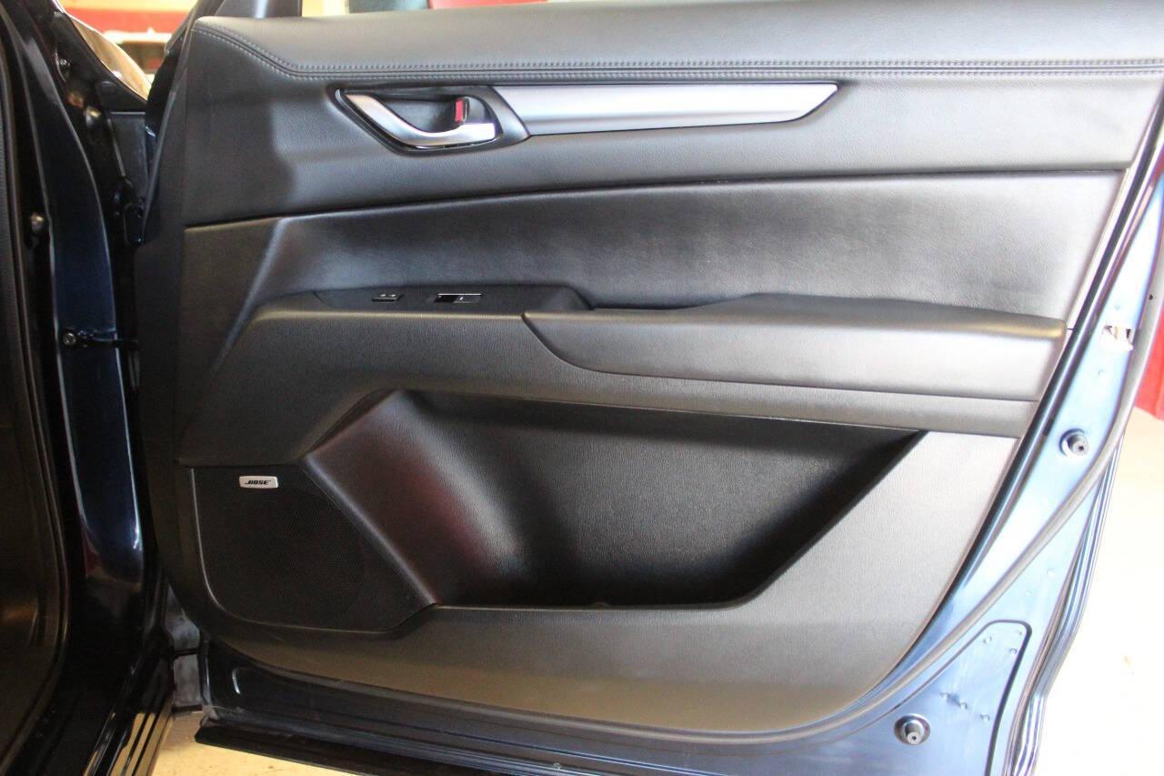 2019 Blue Mazda CX-5 Touring AWD (JM3KFBCMXK1) with an 2.5L I4 2.5L I4 engine, Automatic 6-Speed transmission, located at 4301 NW 39th , Oklahoma City, OK, 73112, (405) 949-5600, 35.512135, -97.598671 - NO DRIVERS LICENCE NO-FULL COVERAGE INSURANCE-NO CREDIT CHECK. COME ON OVER TO SUPERSPORTS AND TAKE A LOOK AND TEST DRIVE. PLEASE GIVE US A CALL AT (405) 949-5600. NO LICENSIA DE MANEJAR- NO SEGURO DE COBERTURA TOTAL- NO VERIFICACCION DE CREDITO. POR FAVOR VENGAN A SUPERSPORTS, ECHE UN - Photo#9