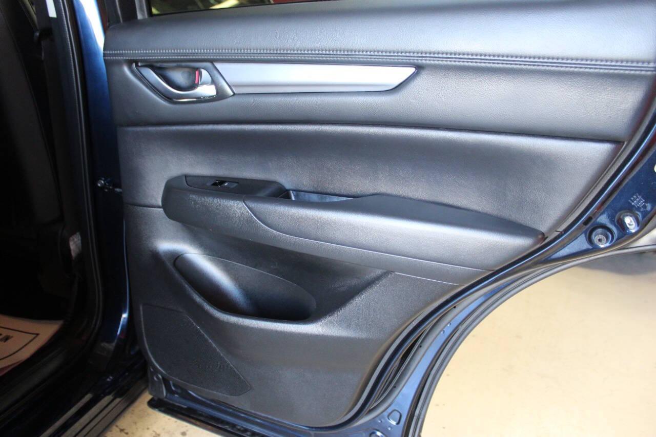 2019 Blue Mazda CX-5 Touring AWD (JM3KFBCMXK1) with an 2.5L I4 2.5L I4 engine, Automatic 6-Speed transmission, located at 4301 NW 39th , Oklahoma City, OK, 73112, (405) 949-5600, 35.512135, -97.598671 - NO DRIVERS LICENCE NO-FULL COVERAGE INSURANCE-NO CREDIT CHECK. COME ON OVER TO SUPERSPORTS AND TAKE A LOOK AND TEST DRIVE. PLEASE GIVE US A CALL AT (405) 949-5600. NO LICENSIA DE MANEJAR- NO SEGURO DE COBERTURA TOTAL- NO VERIFICACCION DE CREDITO. POR FAVOR VENGAN A SUPERSPORTS, ECHE UN - Photo#11