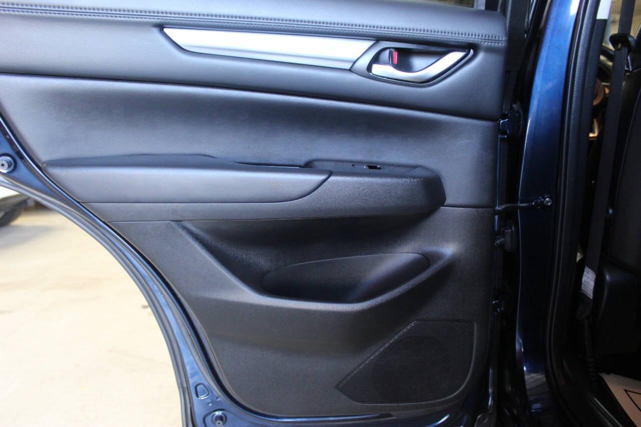 2019 Blue Mazda CX-5 Touring AWD (JM3KFBCMXK1) with an 2.5L I4 2.5L I4 engine, Automatic 6-Speed transmission, located at 4301 NW 39th , Oklahoma City, OK, 73112, (405) 949-5600, 35.512135, -97.598671 - NO DRIVERS LICENCE NO-FULL COVERAGE INSURANCE-NO CREDIT CHECK. COME ON OVER TO SUPERSPORTS AND TAKE A LOOK AND TEST DRIVE. PLEASE GIVE US A CALL AT (405) 949-5600. NO LICENSIA DE MANEJAR- NO SEGURO DE COBERTURA TOTAL- NO VERIFICACCION DE CREDITO. POR FAVOR VENGAN A SUPERSPORTS, ECHE UN - Photo#15