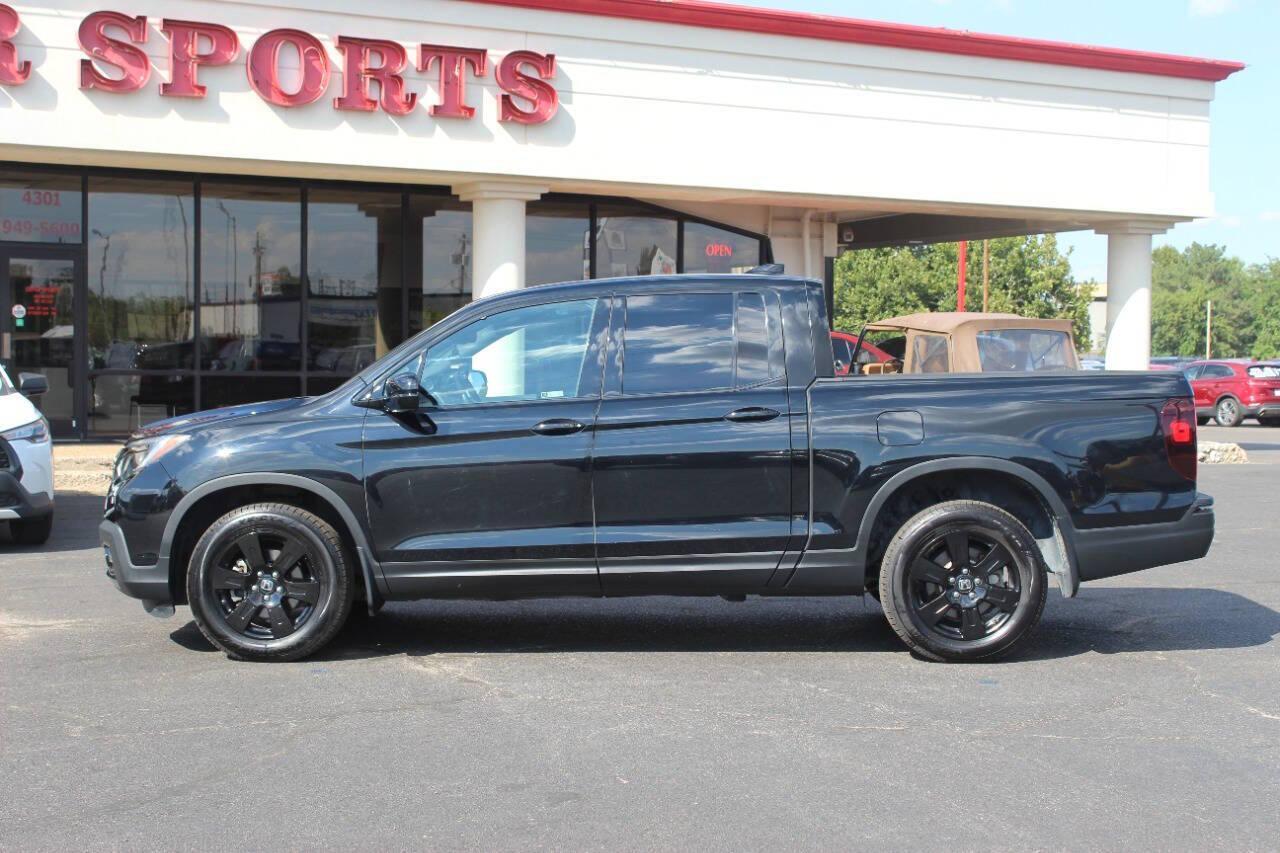 2019 Black Honda Ridgeline Black Edition AWD (5FPYK3F81KB) with an 3.5L V6 SOHC 24V engine, 6A transmission, located at 4301 NW 39th , Oklahoma City, OK, 73112, (405) 949-5600, 35.512135, -97.598671 - NO DRIVERS LICENCE -NO FULL COVERAGE INSURANCE - NO CREDIT CHECK. COME ON OVER TO SUPERSPORTS, TAKE A LOOK AND TEST DRIVE. PLEASE GIVE US A CALL AT (405) 949-5600. NO LICENCIA DE CONDUCIR - NO SEGURO DE COBERTURA TOTAL - NO VERIFICACION DE CREDITO. VISITENOS EN SUPERSPORTS, MIRE NUESTRO - Photo#5
