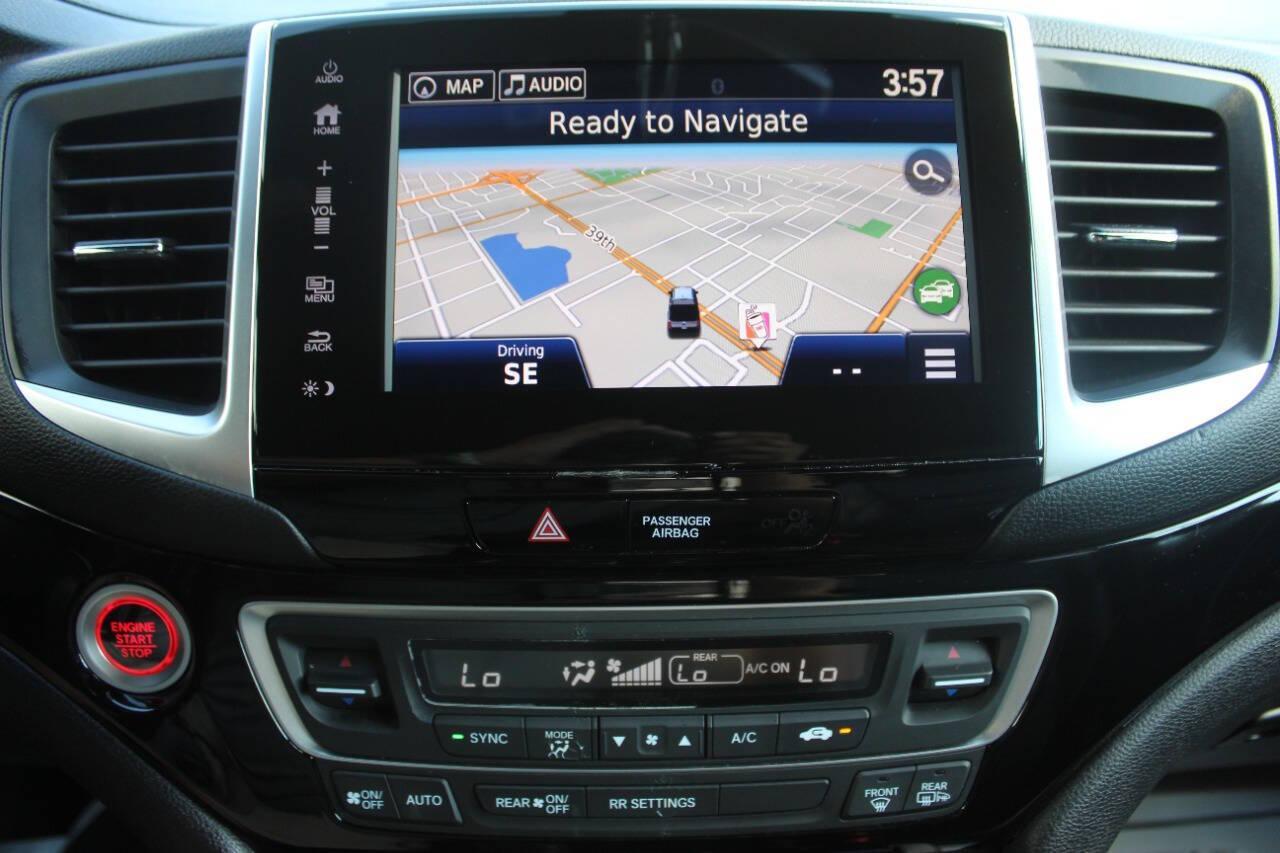 2019 Black Honda Ridgeline Black Edition AWD (5FPYK3F81KB) with an 3.5L V6 SOHC 24V engine, 6A transmission, located at 4301 NW 39th , Oklahoma City, OK, 73112, (405) 949-5600, 35.512135, -97.598671 - NO DRIVERS LICENCE -NO FULL COVERAGE INSURANCE - NO CREDIT CHECK. COME ON OVER TO SUPERSPORTS, TAKE A LOOK AND TEST DRIVE. PLEASE GIVE US A CALL AT (405) 949-5600. NO LICENCIA DE CONDUCIR - NO SEGURO DE COBERTURA TOTAL - NO VERIFICACION DE CREDITO. VISITENOS EN SUPERSPORTS, MIRE NUESTRO - Photo#20