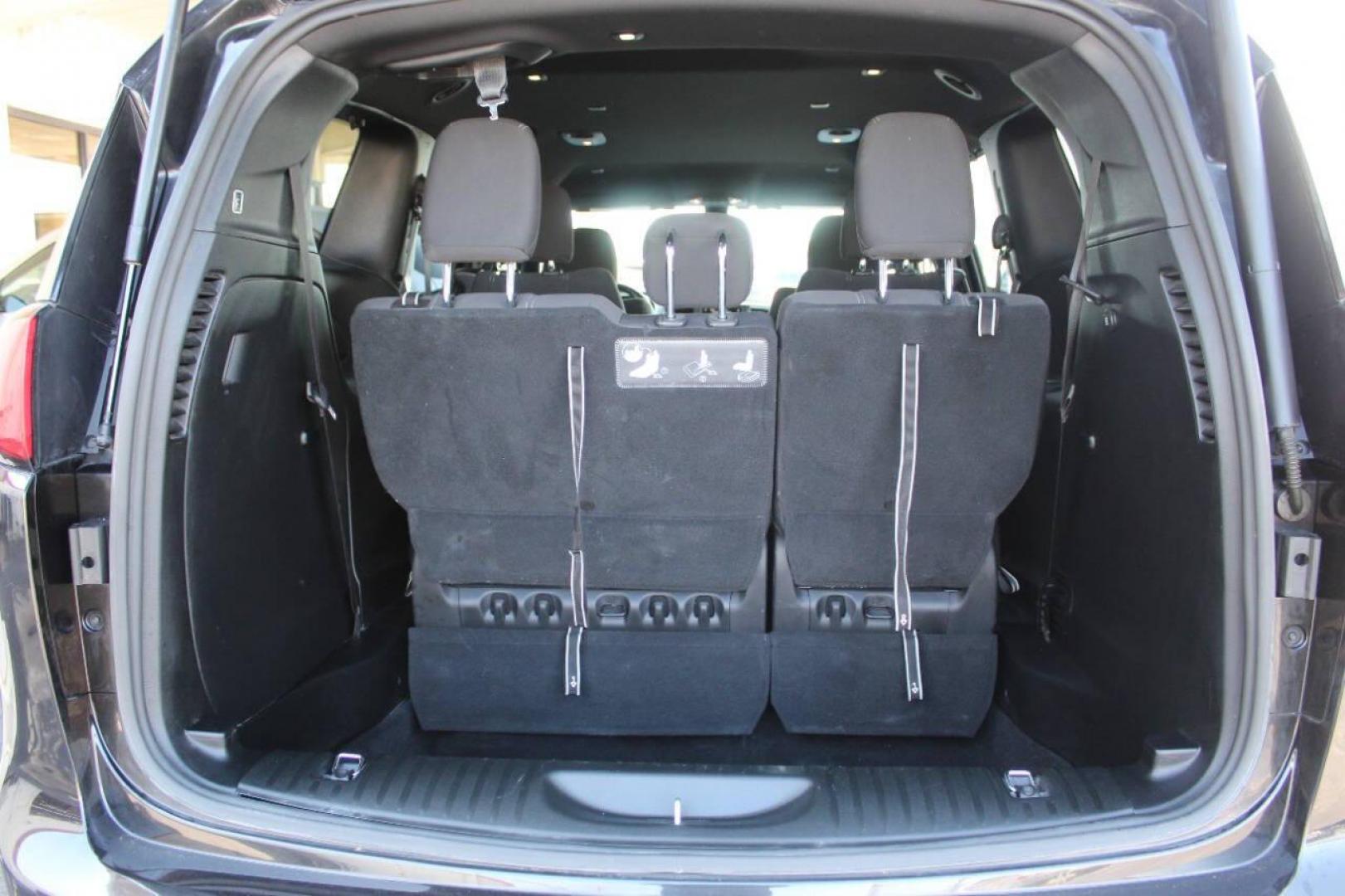 2019 Black Chrysler Pacifica Touring Plus (2C4RC1FG9KR) with an 3.6L V6 3.6L V6 engine, Automatic 9-Speed transmission, located at 4301 NW 39th , Oklahoma City, OK, 73112, (405) 949-5600, 35.512135, -97.598671 - NO DRIVERS LICENCE NO-FULL COVERAGE INSURANCE-NO CREDIT CHECK. COME ON OVER TO SUPERSPORTS AND TAKE A LOOK AND TEST DRIVE. PLEASE GIVE US A CALL AT (405) 949-5600. NO LICENSIA DE MANEJAR- NO SEGURO DE COBERTURA TOTAL- NO VERIFICACCION DE CREDITO. POR FAVOR VENGAN A SUPERSPORTS, ECHE UN - Photo#11