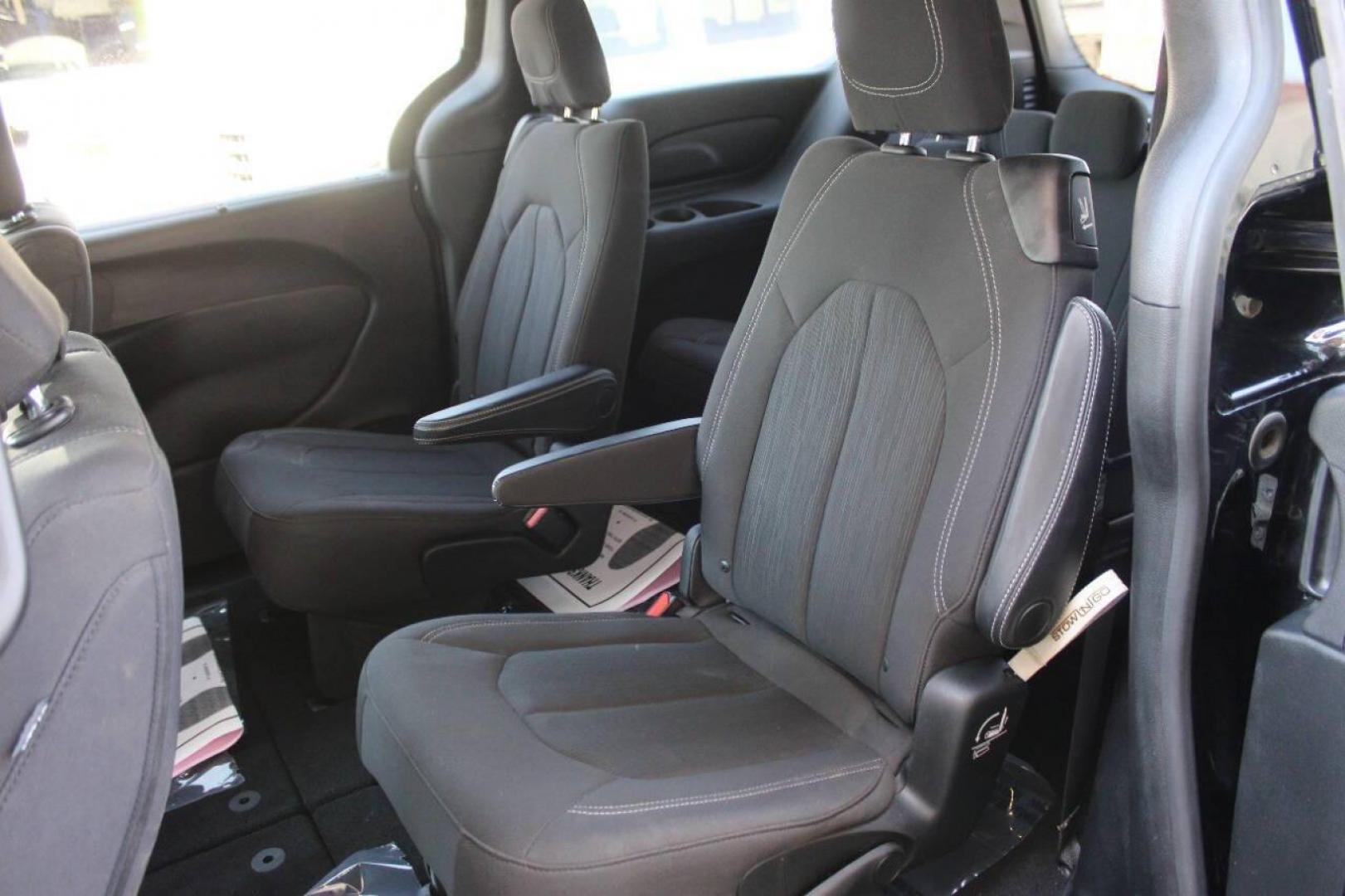 2019 Black Chrysler Pacifica Touring Plus (2C4RC1FG9KR) with an 3.6L V6 3.6L V6 engine, Automatic 9-Speed transmission, located at 4301 NW 39th , Oklahoma City, OK, 73112, (405) 949-5600, 35.512135, -97.598671 - NO DRIVERS LICENCE NO-FULL COVERAGE INSURANCE-NO CREDIT CHECK. COME ON OVER TO SUPERSPORTS AND TAKE A LOOK AND TEST DRIVE. PLEASE GIVE US A CALL AT (405) 949-5600. NO LICENSIA DE MANEJAR- NO SEGURO DE COBERTURA TOTAL- NO VERIFICACCION DE CREDITO. POR FAVOR VENGAN A SUPERSPORTS, ECHE UN - Photo#13