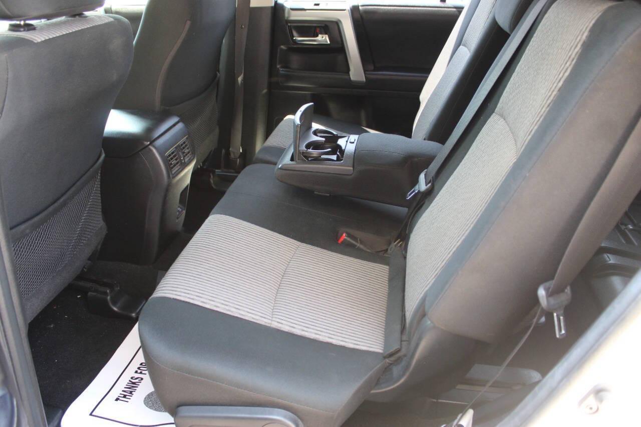 2021 White Toyota 4Runner SR5 4WD (JTEMU5JR9M5) with an 4.0L V6 DOHC 24V engine, 5A transmission, located at 4301 NW 39th , Oklahoma City, OK, 73112, (405) 949-5600, 35.512135, -97.598671 - NO DRIVERS LICENCE -NO FULL COVERAGE INSURANCE - NO CREDIT CHECK. COME ON OVER TO SUPERSPORTS, TAKE A LOOK AND TEST DRIVE. PLEASE GIVE US A CALL AT (405) 949-5600. NO LICENCIA DE CONDUCIR - NO SEGURO DE COBERTURA TOTAL - NO VERIFICACION DE CREDITO. VISITENOS EN SUPERSPORTS, MIRE NUESTRO - Photo#15