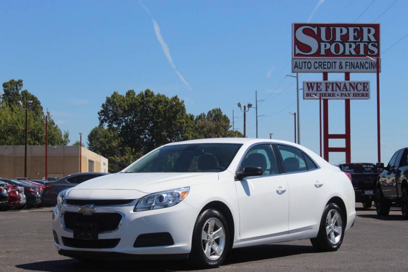 2016 White Chevrolet Malibu Limited FL (1G11A5SA3GU) with an 2.5L L4 DOHC 16V engine, 6A transmission, located at 4301 NW 39th , Oklahoma City, OK, 73112, (405) 949-5600, 35.512135, -97.598671 - NO DRIVERS LICENCE NO-FULL COVERAGE INSURANCE-NO CREDIT CHECK. COME ON OVER TO SUPERSPORTS AND TAKE A LOOK AND TEST DRIVE. PLEASE GIVE US A CALL AT (405) 949-5600. NO LICENSIA DE MANEJAR- NO SEGURO DE COBERTURA TOTAL- NO VERIFICACCION DE CREDITO. POR FAVOR VENGAN A SUPERSPORTS, ECHE UN - Photo#7