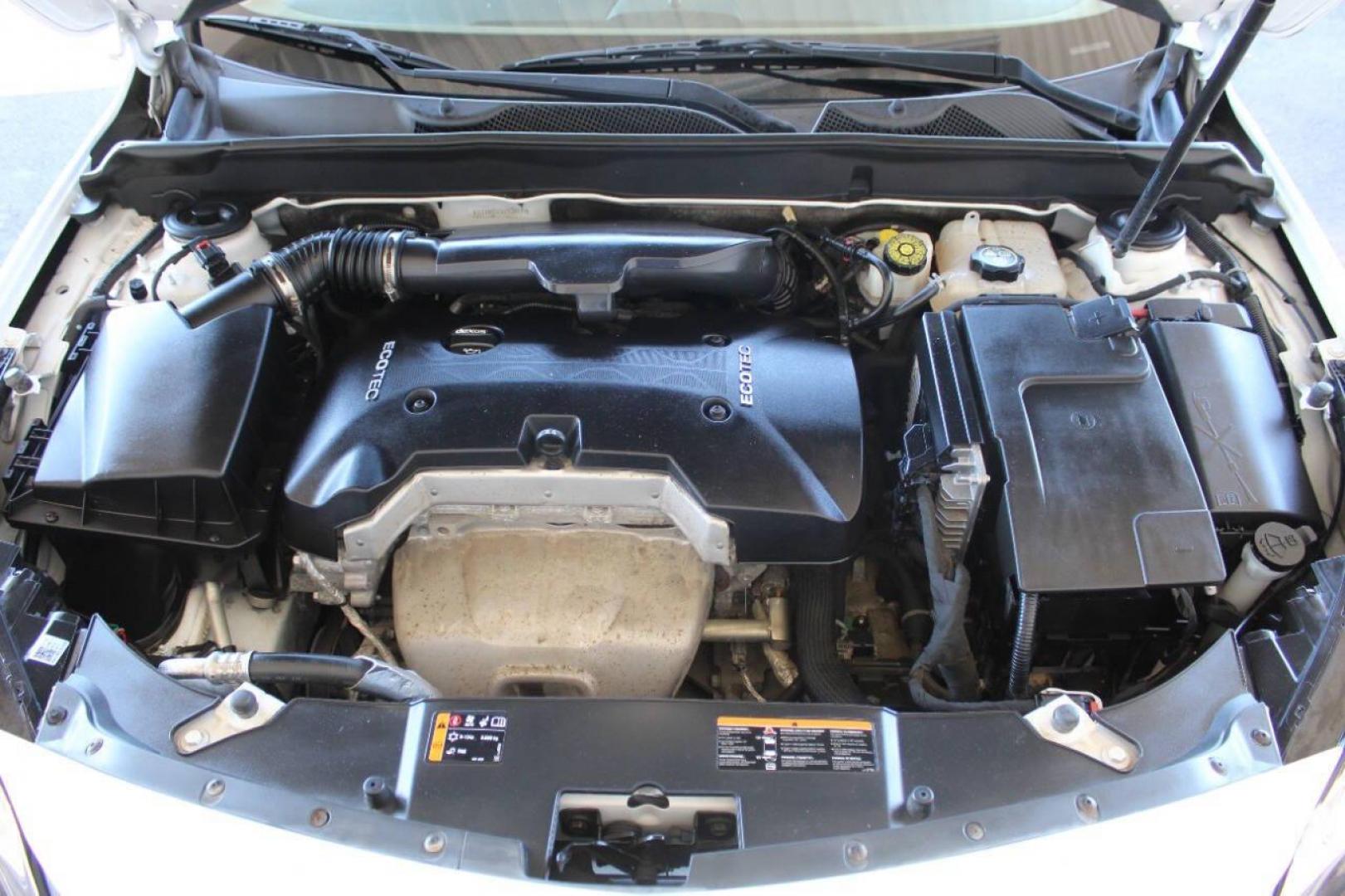 2016 White Chevrolet Malibu Limited FL (1G11A5SA3GU) with an 2.5L L4 DOHC 16V engine, 6A transmission, located at 4301 NW 39th , Oklahoma City, OK, 73112, (405) 949-5600, 35.512135, -97.598671 - NO DRIVERS LICENCE -NO FULL COVERAGE INSURANCE - NO CREDIT CHECK. COME ON OVER TO SUPERSPORTS, TAKE A LOOK AND TEST DRIVE. PLEASE GIVE US A CALL AT (405) 949-5600. NO LICENCIA DE CONDUCIR - NO SEGURO DE COBERTURA TOTAL - NO VERIFICACION DE CREDITO. VISITENOS EN SUPERSPORTS, MIRE NUESTRO - Photo#8