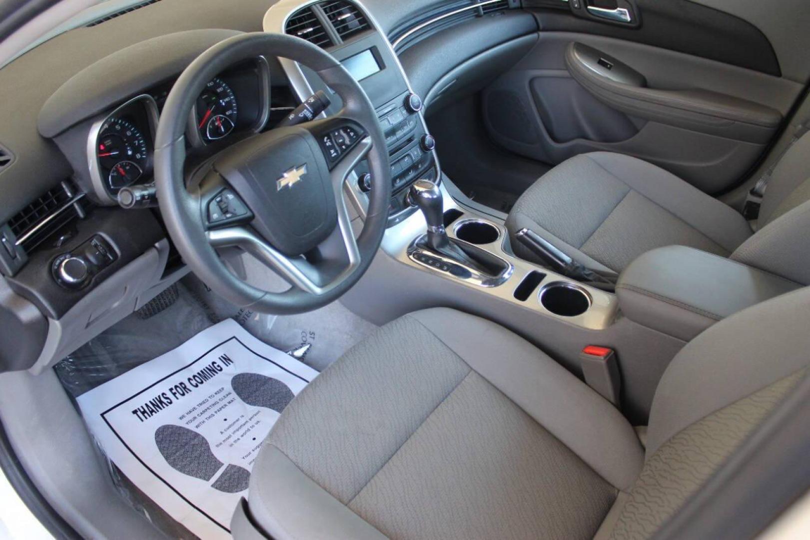 2016 White Chevrolet Malibu Limited FL (1G11A5SA3GU) with an 2.5L L4 DOHC 16V engine, 6A transmission, located at 4301 NW 39th , Oklahoma City, OK, 73112, (405) 949-5600, 35.512135, -97.598671 - NO DRIVERS LICENCE NO-FULL COVERAGE INSURANCE-NO CREDIT CHECK. COME ON OVER TO SUPERSPORTS AND TAKE A LOOK AND TEST DRIVE. PLEASE GIVE US A CALL AT (405) 949-5600. NO LICENSIA DE MANEJAR- NO SEGURO DE COBERTURA TOTAL- NO VERIFICACCION DE CREDITO. POR FAVOR VENGAN A SUPERSPORTS, ECHE UN - Photo#16