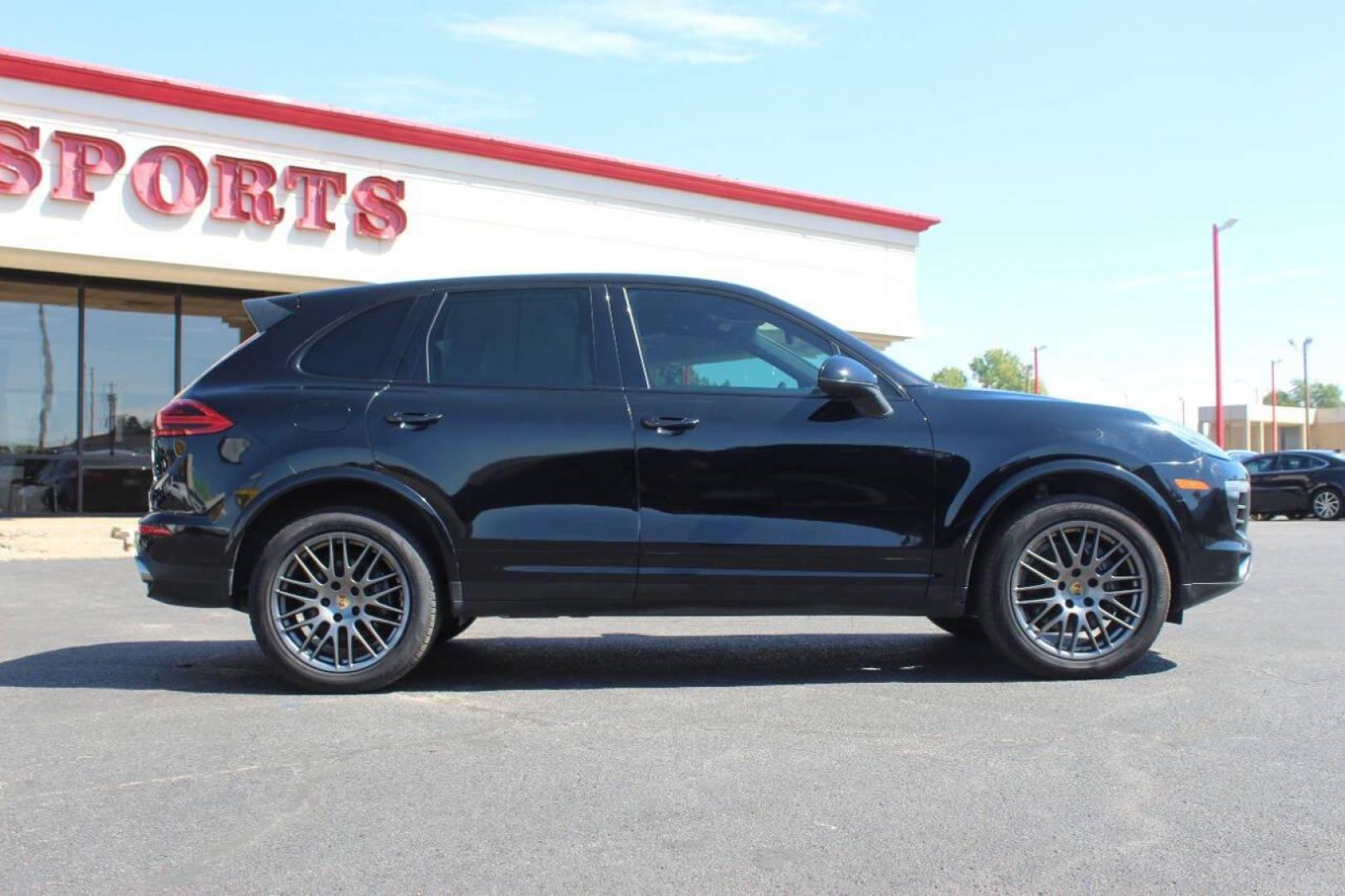 2017 Black Porsche Cayenne Base (WP1AA2A27HK) with an 3.6L V6 3.6L V6 engine, Automatic 8-Speed transmission, located at 4301 NW 39th , Oklahoma City, OK, 73112, (405) 949-5600, 35.512135, -97.598671 - Photo#2