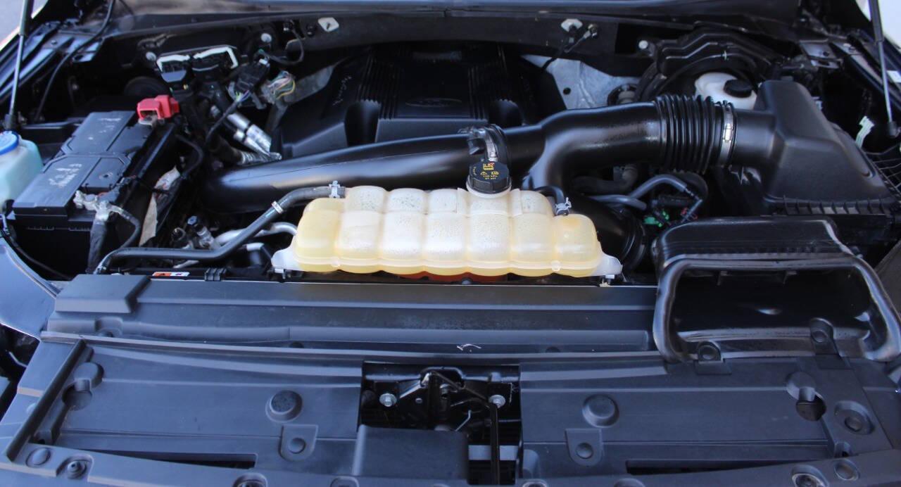 2018 Blue Ford F-150 XLT SuperCrew 5.5-ft. Bed 4WD (1FTEW1EG7JF) with an 3.5L V6 TURBO engine, 6A transmission, located at 4301 NW 39th , Oklahoma City, OK, 73112, (405) 949-5600, 35.512135, -97.598671 - NO DRIVERS LICENCE -NO FULL COVERAGE INSURANCE - NO CREDIT CHECK. COME ON OVER TO SUPERSPORTS, TAKE A LOOK AND TEST DRIVE. PLEASE GIVE US A CALL AT (405) 949-5600. NO LICENCIA DE CONDUCIR - NO SEGURO DE COBERTURA TOTAL - NO VERIFICACION DE CREDITO. VISITENOS EN SUPERSPORTS, MIRE NUESTRO - Photo#7