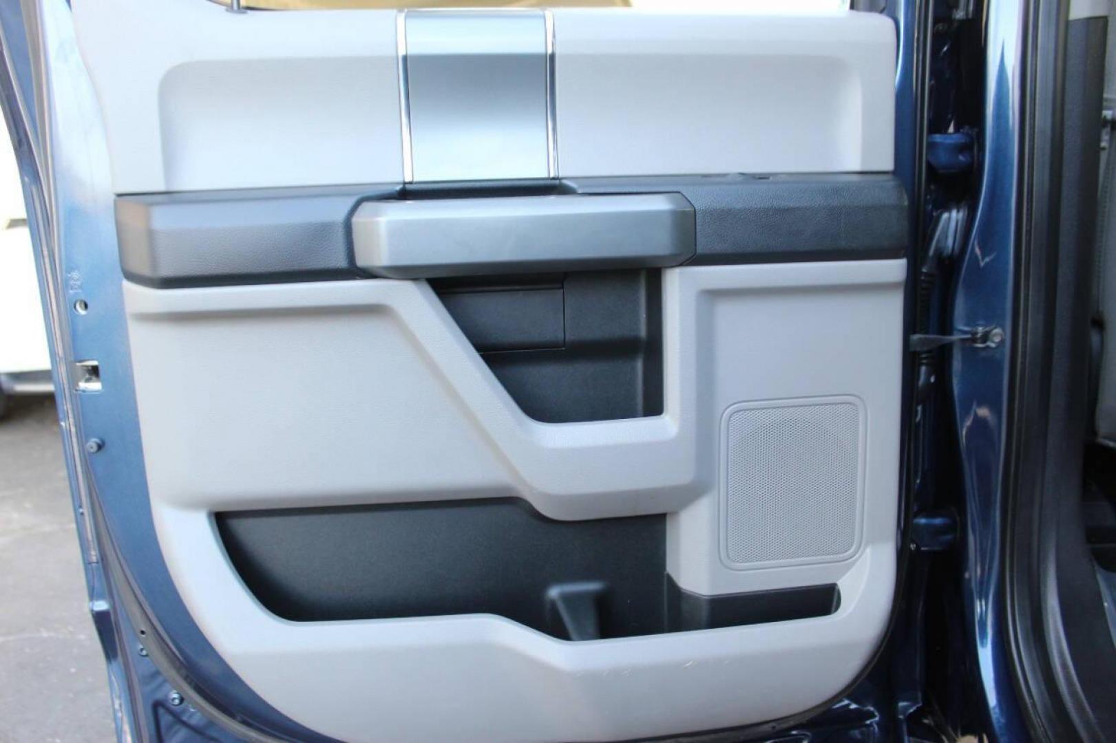 2018 Blue Ford F-150 XLT SuperCrew 5.5-ft. Bed 4WD (1FTEW1EG7JF) with an 3.5L V6 TURBO engine, 6A transmission, located at 4301 NW 39th , Oklahoma City, OK, 73112, (405) 949-5600, 35.512135, -97.598671 - NO DRIVERS LICENCE NO-FULL COVERAGE INSURANCE-NO CREDIT CHECK. COME ON OVER TO SUPERSPORTS AND TAKE A LOOK AND TEST DRIVE. PLEASE GIVE US A CALL AT (405) 949-5600. NO LICENSIA DE MANEJAR- NO SEGURO DE COBERTURA TOTAL- NO VERIFICACCION DE CREDITO. POR FAVOR VENGAN A SUPERSPORTS, ECHE UN - Photo#14
