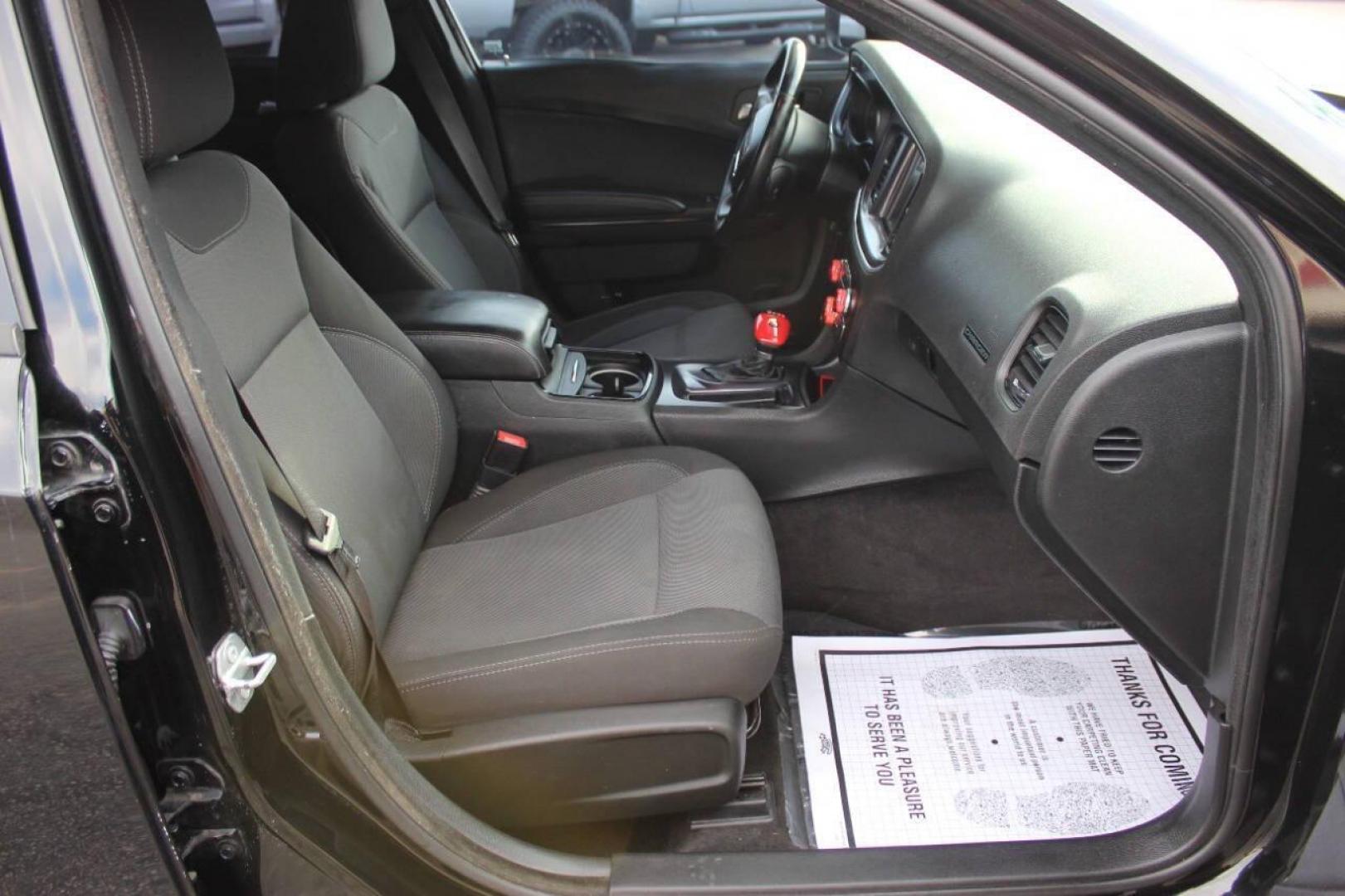 2016 Black Dodge Charger SE (2C3CDXBG0GH) with an 3.6L V6 DOHC 24V engine, 8A transmission, located at 4301 NW 39th , Oklahoma City, OK, 73112, (405) 949-5600, 35.512135, -97.598671 - NO DRIVERS LICENCE -NO FULL COVERAGE INSURANCE - NO CREDIT CHECK. COME ON OVER TO SUPERSPORTS, TAKE A LOOK AND TEST DRIVE. PLEASE GIVE US A CALL AT (405) 949-5600. NO LICENCIA DE CONDUCIR - NO SEGURO DE COBERTURA TOTAL - NO VERIFICACION DE CREDITO. VISITENOS EN SUPERSPORTS, MIRE NUESTRO - Photo#8