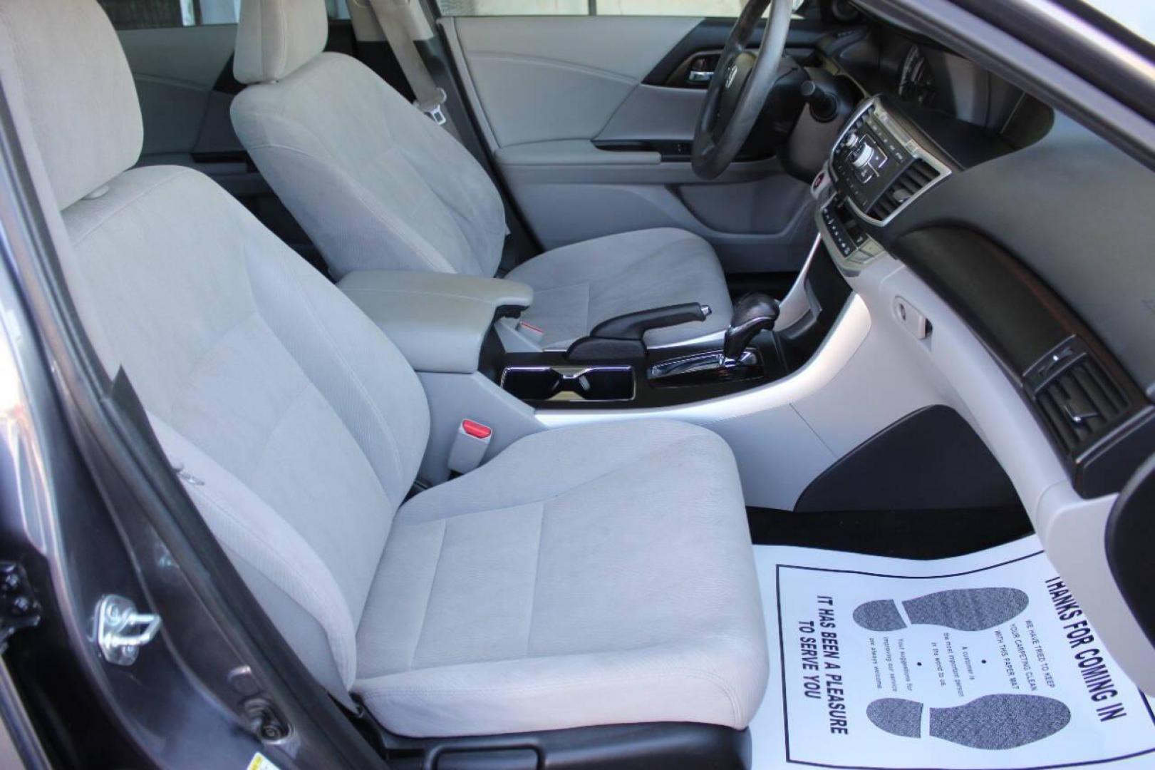 2015 Gray Honda Accord EX Sedan CVT (1HGCR2F7XFA) with an 2.4L I4 2.4L I4 engine, CVT transmission, located at 4301 NW 39th , Oklahoma City, OK, 73112, (405) 949-5600, 35.512135, -97.598671 - NO DRIVERS LICENCE NO-FULL COVERAGE INSURANCE-NO CREDIT CHECK. COME ON OVER TO SUPERSPORTS AND TAKE A LOOK AND TEST DRIVE. PLEASE GIVE US A CALL AT (405) 949-5600. NO LICENSIA DE MANEJAR- NO SEGURO DE COBERTURA TOTAL- NO VERIFICACCION DE CREDITO. POR FAVOR VENGAN A SUPERSPORTS, ECHE UN- Photo#8