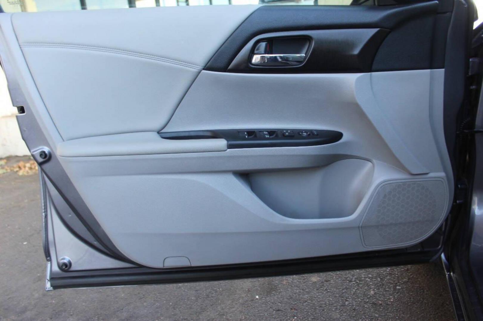 2015 Gray Honda Accord EX Sedan CVT (1HGCR2F7XFA) with an 2.4L I4 2.4L I4 engine, CVT transmission, located at 4301 NW 39th , Oklahoma City, OK, 73112, (405) 949-5600, 35.512135, -97.598671 - NO DRIVERS LICENCE NO-FULL COVERAGE INSURANCE-NO CREDIT CHECK. COME ON OVER TO SUPERSPORTS AND TAKE A LOOK AND TEST DRIVE. PLEASE GIVE US A CALL AT (405) 949-5600. NO LICENSIA DE MANEJAR- NO SEGURO DE COBERTURA TOTAL- NO VERIFICACCION DE CREDITO. POR FAVOR VENGAN A SUPERSPORTS, ECHE UN- Photo#16