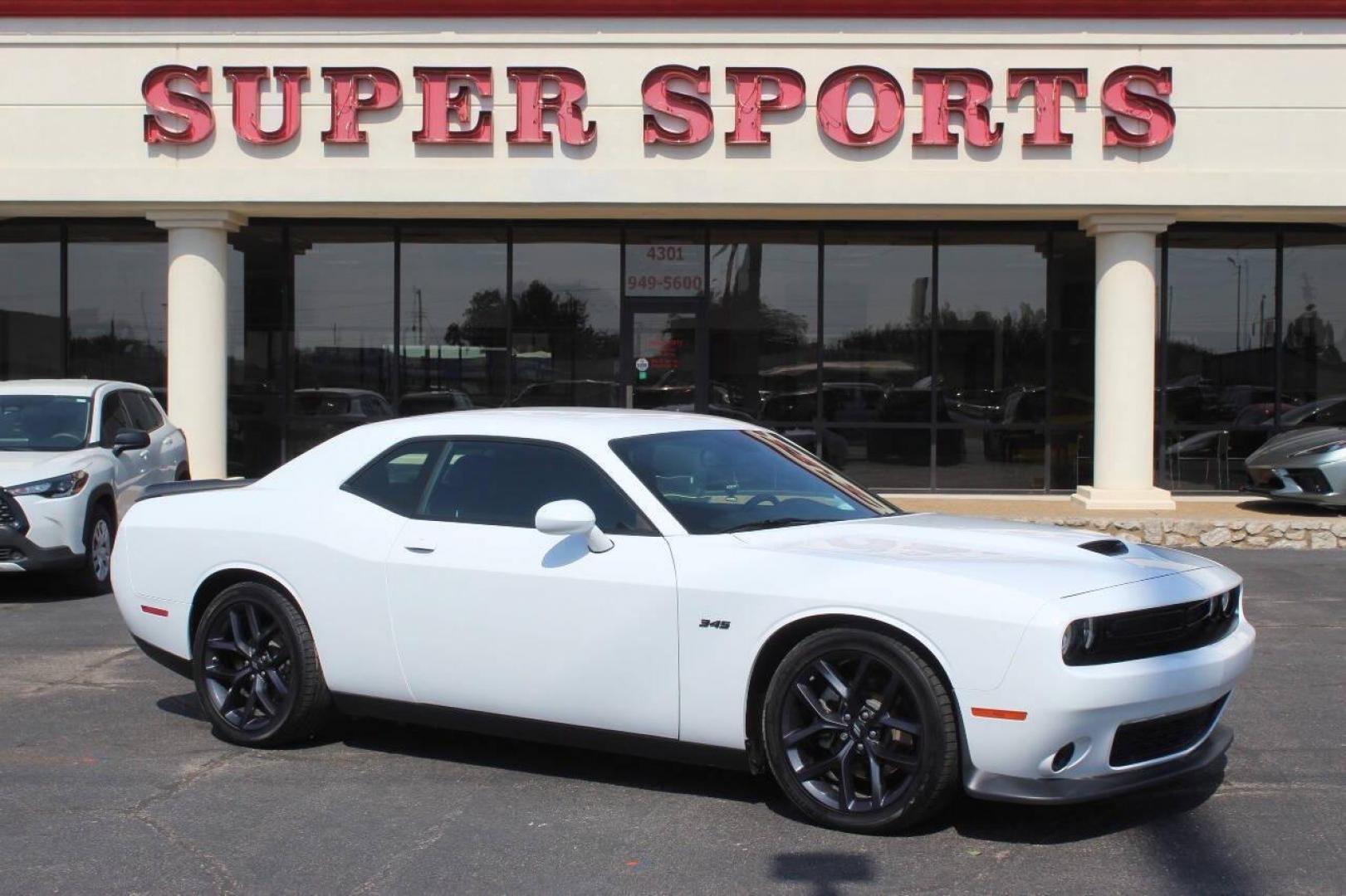 2023 White Dodge Challenger R/T Plus (2C3CDZBT7PH) with an 5.7L V8 OHV 16V engine, 6A transmission, located at 4301 NW 39th , Oklahoma City, OK, 73112, (405) 949-5600, 35.512135, -97.598671 - NO DRIVERS LICENCE NO-FULL COVERAGE INSURANCE-NO CREDIT CHECK. COME ON OVER TO SUPERSPORTS AND TAKE A LOOK AND TEST DRIVE. PLEASE GIVE US A CALL AT (405) 949-5600. NO LICENSIA DE MANEJAR- NO SEGURO DE COBERTURA TOTAL- NO VERIFICACCION DE CREDITO. POR FAVOR VENGAN A SUPERSPORTS, ECHE UN - Photo#2