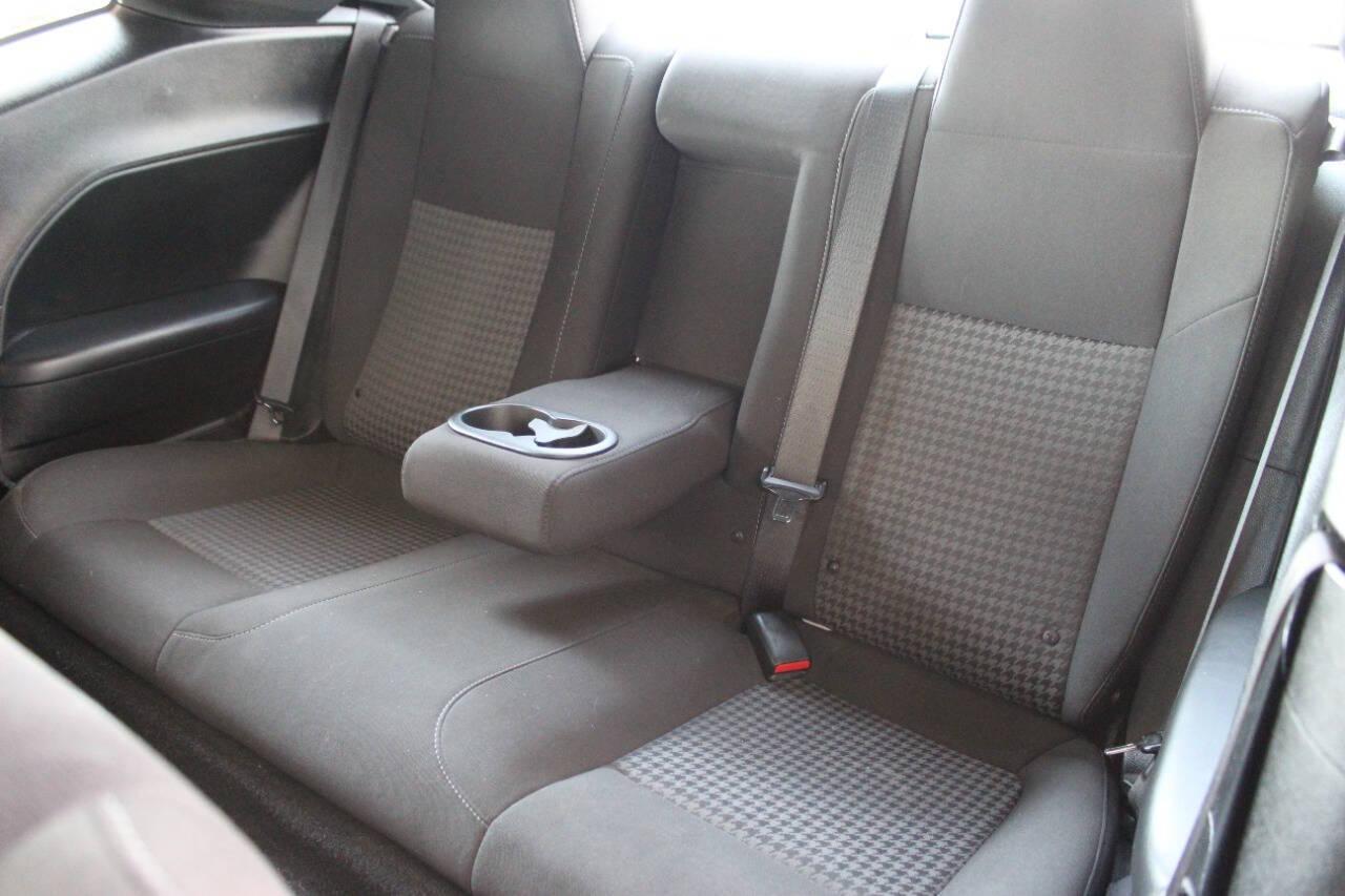 2023 White Dodge Challenger R/T Plus (2C3CDZBT7PH) with an 5.7L V8 OHV 16V engine, 6A transmission, located at 4301 NW 39th , Oklahoma City, OK, 73112, (405) 949-5600, 35.512135, -97.598671 - NO DRIVERS LICENCE -NO FULL COVERAGE INSURANCE - NO CREDIT CHECK. COME ON OVER TO SUPERSPORTS, TAKE A LOOK AND TEST DRIVE. PLEASE GIVE US A CALL AT (405) 949-5600. NO LICENCIA DE CONDUCIR - NO SEGURO DE COBERTURA TOTAL - NO VERIFICACION DE CREDITO. VISITENOS EN SUPERSPORTS, MIRE NUESTRO - Photo#12