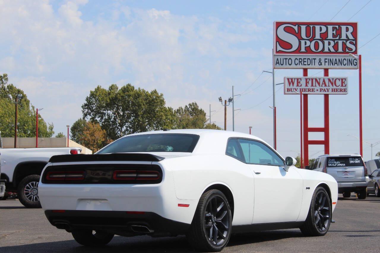 2023 White Dodge Challenger R/T Plus (2C3CDZBT7PH) with an 5.7L V8 5.7L V8 engine, Automatic 8-Speed transmission, located at 4301 NW 39th , Oklahoma City, OK, 73112, (405) 949-5600, 35.512135, -97.598671 - NO DRIVERS LICENCE -NO FULL COVERAGE INSURANCE - NO CREDIT CHECK. COME ON OVER TO SUPERSPORTS, TAKE A LOOK AND TEST DRIVE. PLEASE GIVE US A CALL AT (405) 949-5600. NO LICENCIA DE CONDUCIR - NO SEGURO DE COBERTURA TOTAL - NO VERIFICACION DE CREDITO. VISITENOS EN SUPERSPORTS, MIRE NUESTRO- Photo#3