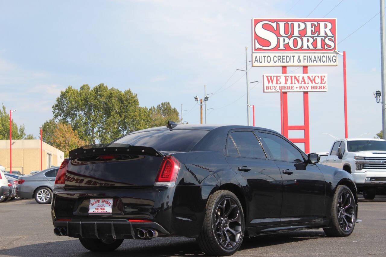 2019 Black Chrysler 300 S RWD (2C3CCABTXKH) with an 5.7L V8 5.7L V8 engine, Automatic 8-Speed transmission, located at 4301 NW 39th , Oklahoma City, OK, 73112, (405) 949-5600, 35.512135, -97.598671 - NO DRIVERS LICENCE NO-FULL COVERAGE INSURANCE-NO CREDIT CHECK. COME ON OVER TO SUPERSPORTS AND TAKE A LOOK AND TEST DRIVE. PLEASE GIVE US A CALL AT (405) 949-5600. NO LICENSIA DE MANEJAR- NO SEGURO DE COBERTURA TOTAL- NO VERIFICACCION DE CREDITO. POR FAVOR VENGAN A SUPERSPORTS, ECHE UN - Photo#3