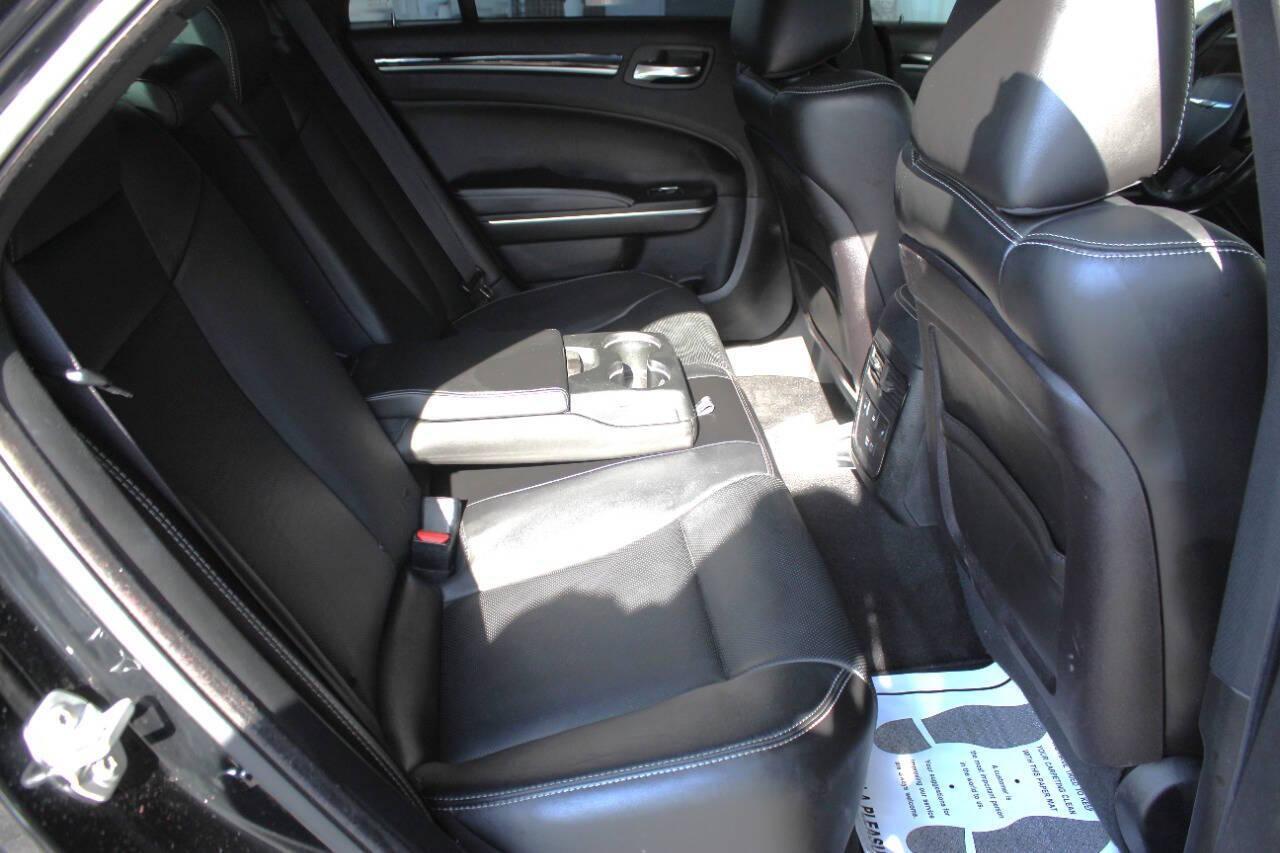 2019 Black Chrysler 300 S RWD (2C3CCABTXKH) with an 5.7L V8 5.7L V8 engine, Automatic 8-Speed transmission, located at 4301 NW 39th , Oklahoma City, OK, 73112, (405) 949-5600, 35.512135, -97.598671 - NO DRIVERS LICENCE NO-FULL COVERAGE INSURANCE-NO CREDIT CHECK. COME ON OVER TO SUPERSPORTS AND TAKE A LOOK AND TEST DRIVE. PLEASE GIVE US A CALL AT (405) 949-5600. NO LICENSIA DE MANEJAR- NO SEGURO DE COBERTURA TOTAL- NO VERIFICACCION DE CREDITO. POR FAVOR VENGAN A SUPERSPORTS, ECHE UN - Photo#10