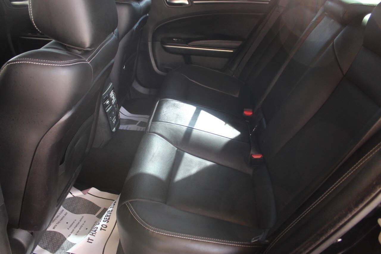 2019 Black Chrysler 300 S RWD (2C3CCABTXKH) with an 5.7L V8 5.7L V8 engine, Automatic 8-Speed transmission, located at 4301 NW 39th , Oklahoma City, OK, 73112, (405) 949-5600, 35.512135, -97.598671 - NO DRIVERS LICENCE NO-FULL COVERAGE INSURANCE-NO CREDIT CHECK. COME ON OVER TO SUPERSPORTS AND TAKE A LOOK AND TEST DRIVE. PLEASE GIVE US A CALL AT (405) 949-5600. NO LICENSIA DE MANEJAR- NO SEGURO DE COBERTURA TOTAL- NO VERIFICACCION DE CREDITO. POR FAVOR VENGAN A SUPERSPORTS, ECHE UN - Photo#13