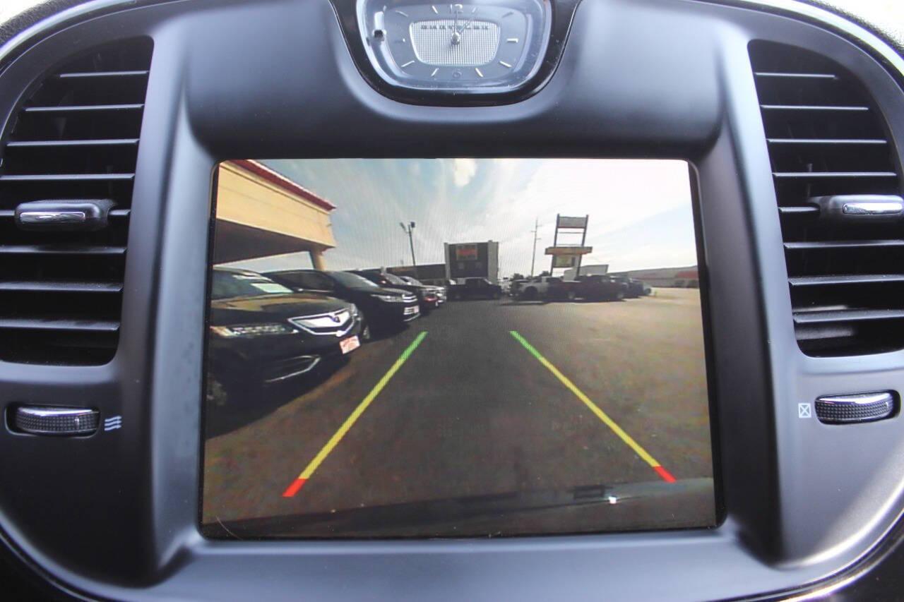 2019 Black Chrysler 300 S RWD (2C3CCABTXKH) with an 5.7L V8 5.7L V8 engine, Automatic 8-Speed transmission, located at 4301 NW 39th , Oklahoma City, OK, 73112, (405) 949-5600, 35.512135, -97.598671 - NO DRIVERS LICENCE NO-FULL COVERAGE INSURANCE-NO CREDIT CHECK. COME ON OVER TO SUPERSPORTS AND TAKE A LOOK AND TEST DRIVE. PLEASE GIVE US A CALL AT (405) 949-5600. NO LICENSIA DE MANEJAR- NO SEGURO DE COBERTURA TOTAL- NO VERIFICACCION DE CREDITO. POR FAVOR VENGAN A SUPERSPORTS, ECHE UN - Photo#18