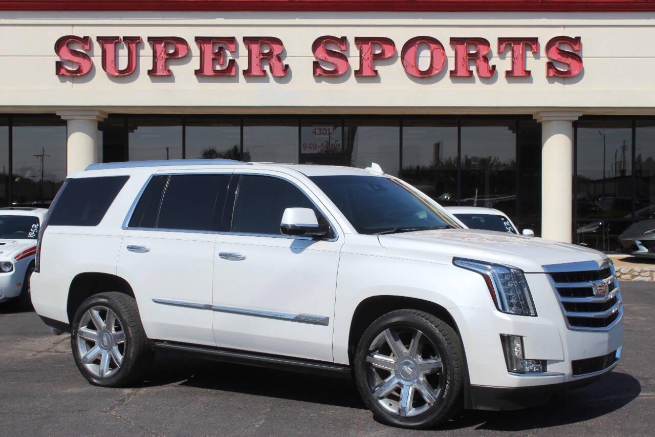 2016 White Cadillac Escalade Premium 4WD (1GYS4CKJXGR) with an 6.2L V8 6.2L V8 engine, Automatic 8-Speed transmission, located at 4301 NW 39th , Oklahoma City, OK, 73112, (405) 949-5600, 35.512135, -97.598671 - NO DRIVERS LICENCE NO-FULL COVERAGE INSURANCE-NO CREDIT CHECK. COME ON OVER TO SUPERSPORTS AND TAKE A LOOK AND TEST DRIVE. PLEASE GIVE US A CALL AT (405) 949-5600. NO LICENSIA DE MANEJAR- NO SEGURO DE COBERTURA TOTAL- NO VERIFICACCION DE CREDITO. POR FAVOR VENGAN A SUPERSPORTS, ECHE UN - Photo#0