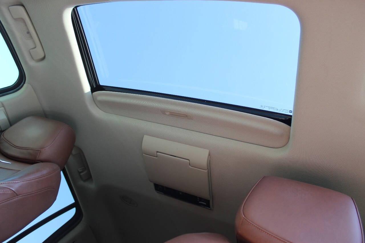 2016 White Cadillac Escalade Premium 4WD (1GYS4CKJXGR) with an 6.2L V8 6.2L V8 engine, Automatic 8-Speed transmission, located at 4301 NW 39th , Oklahoma City, OK, 73112, (405) 949-5600, 35.512135, -97.598671 - NO DRIVERS LICENCE NO-FULL COVERAGE INSURANCE-NO CREDIT CHECK. COME ON OVER TO SUPERSPORTS AND TAKE A LOOK AND TEST DRIVE. PLEASE GIVE US A CALL AT (405) 949-5600. NO LICENSIA DE MANEJAR- NO SEGURO DE COBERTURA TOTAL- NO VERIFICACCION DE CREDITO. POR FAVOR VENGAN A SUPERSPORTS, ECHE UN - Photo#20