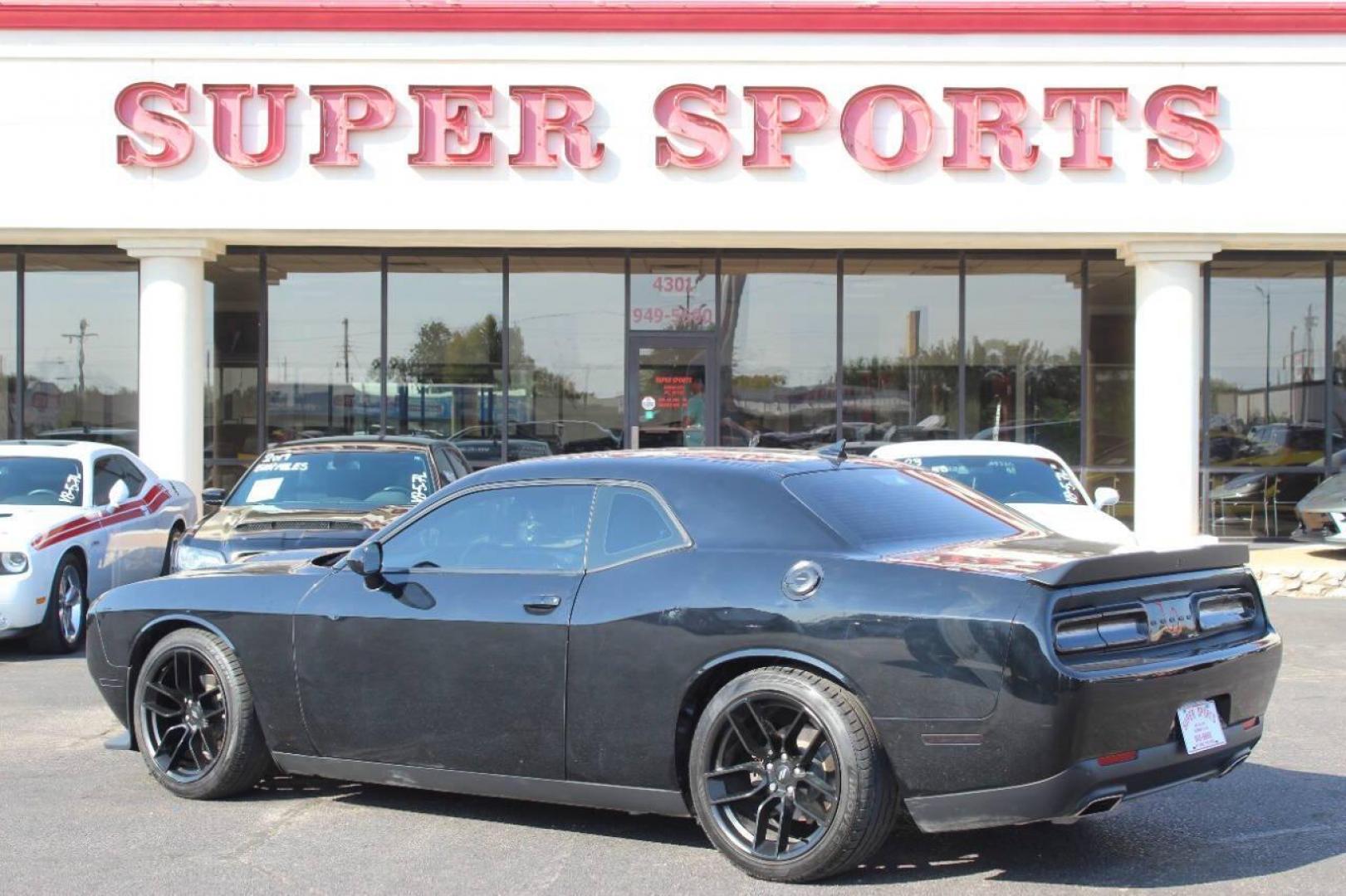 2020 Black Dodge Challenger SXT (2C3CDZAGXLH) with an 3.6L V6 DOHC 24V engine, 8A transmission, located at 4301 NW 39th , Oklahoma City, OK, 73112, (405) 949-5600, 35.512135, -97.598671 - NO DRIVERS LICENCE -NO FULL COVERAGE INSURANCE - NO CREDIT CHECK. COME ON OVER TO SUPERSPORTS, TAKE A LOOK AND TEST DRIVE. PLEASE GIVE US A CALL AT (405) 949-5600. NO LICENCIA DE CONDUCIR - NO SEGURO DE COBERTURA TOTAL - NO VERIFICACION DE CREDITO. VISITENOS EN SUPERSPORTS, MIRE NUESTRO - Photo#5