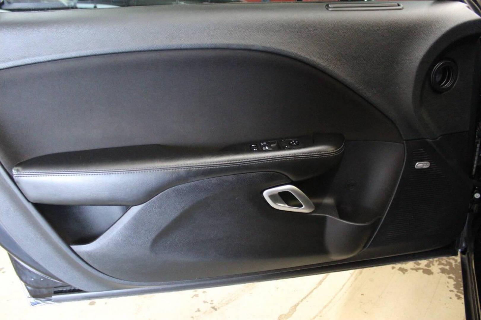 2020 Black Dodge Challenger SXT (2C3CDZAGXLH) with an 3.6L V6 DOHC 24V engine, 8A transmission, located at 4301 NW 39th , Oklahoma City, OK, 73112, (405) 949-5600, 35.512135, -97.598671 - NO DRIVERS LICENCE NO-FULL COVERAGE INSURANCE-NO CREDIT CHECK. COME ON OVER TO SUPERSPORTS AND TAKE A LOOK AND TEST DRIVE. PLEASE GIVE US A CALL AT (405) 949-5600. NO LICENSIA DE MANEJAR- NO SEGURO DE COBERTURA TOTAL- NO VERIFICACCION DE CREDITO. POR FAVOR VENGAN A SUPERSPORTS, ECHE UN - Photo#15