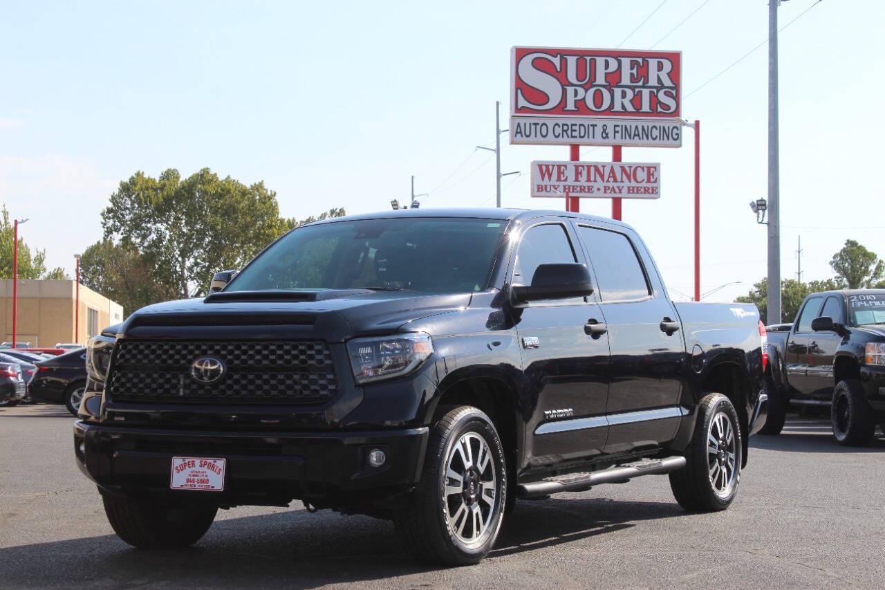 2021 Black Toyota Tundra SR5 5.7L V8 CrewMax 2WD (5TFEY5F17MX) with an 5.7L V8 DOHC 32V engine, 6A transmission, located at 4301 NW 39th , Oklahoma City, OK, 73112, (405) 949-5600, 35.512135, -97.598671 - NO DRIVERS LICENCE -NO FULL COVERAGE INSURANCE - NO CREDIT CHECK. COME ON OVER TO SUPERSPORTS, TAKE A LOOK AND TEST DRIVE. PLEASE GIVE US A CALL AT (405) 949-5600. NO LICENCIA DE CONDUCIR - NO SEGURO DE COBERTURA TOTAL - NO VERIFICACION DE CREDITO. VISITENOS EN SUPERSPORTS, MIRE NUESTRO - Photo#6