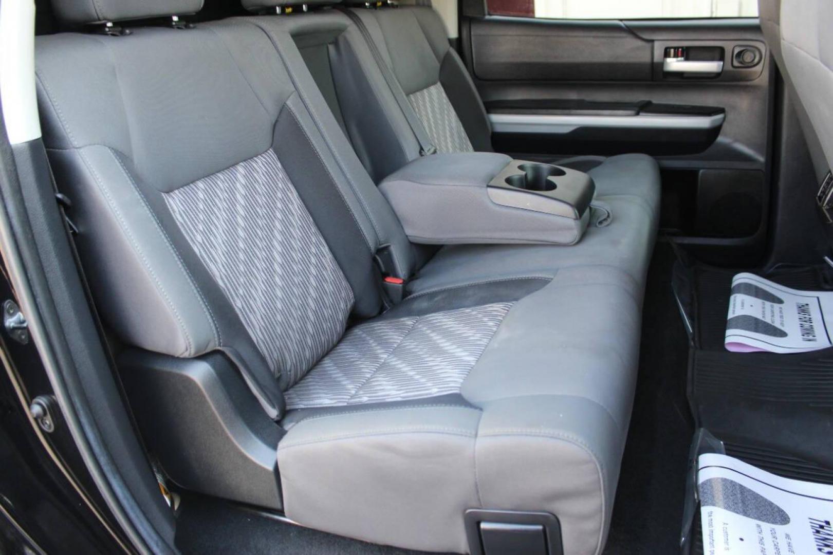 2021 Black Toyota Tundra SR5 5.7L V8 CrewMax 2WD (5TFEY5F17MX) with an 5.7L V8 DOHC 32V engine, 6A transmission, located at 4301 NW 39th , Oklahoma City, OK, 73112, (405) 949-5600, 35.512135, -97.598671 - NO DRIVERS LICENCE NO-FULL COVERAGE INSURANCE-NO CREDIT CHECK. COME ON OVER TO SUPERSPORTS AND TAKE A LOOK AND TEST DRIVE. PLEASE GIVE US A CALL AT (405) 949-5600. NO LICENSIA DE MANEJAR- NO SEGURO DE COBERTURA TOTAL- NO VERIFICACCION DE CREDITO. POR FAVOR VENGAN A SUPERSPORTS, ECHE UN - Photo#11