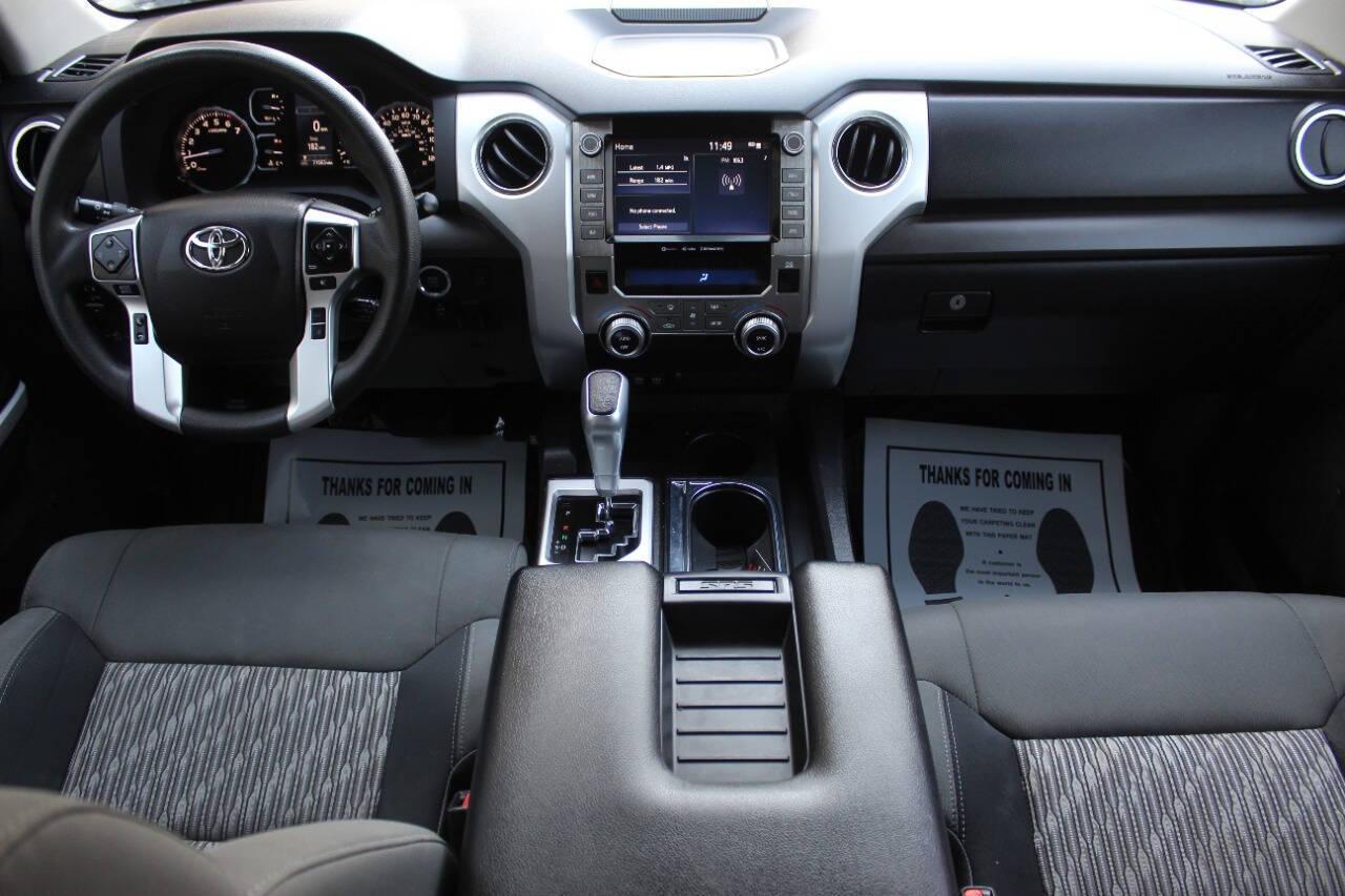 2021 Black Toyota Tundra SR5 5.7L V8 CrewMax 2WD (5TFEY5F17MX) with an 5.7L V8 DOHC 32V engine, 6A transmission, located at 4301 NW 39th , Oklahoma City, OK, 73112, (405) 949-5600, 35.512135, -97.598671 - NO DRIVERS LICENCE -NO FULL COVERAGE INSURANCE - NO CREDIT CHECK. COME ON OVER TO SUPERSPORTS, TAKE A LOOK AND TEST DRIVE. PLEASE GIVE US A CALL AT (405) 949-5600. NO LICENCIA DE CONDUCIR - NO SEGURO DE COBERTURA TOTAL - NO VERIFICACION DE CREDITO. VISITENOS EN SUPERSPORTS, MIRE NUESTRO - Photo#17