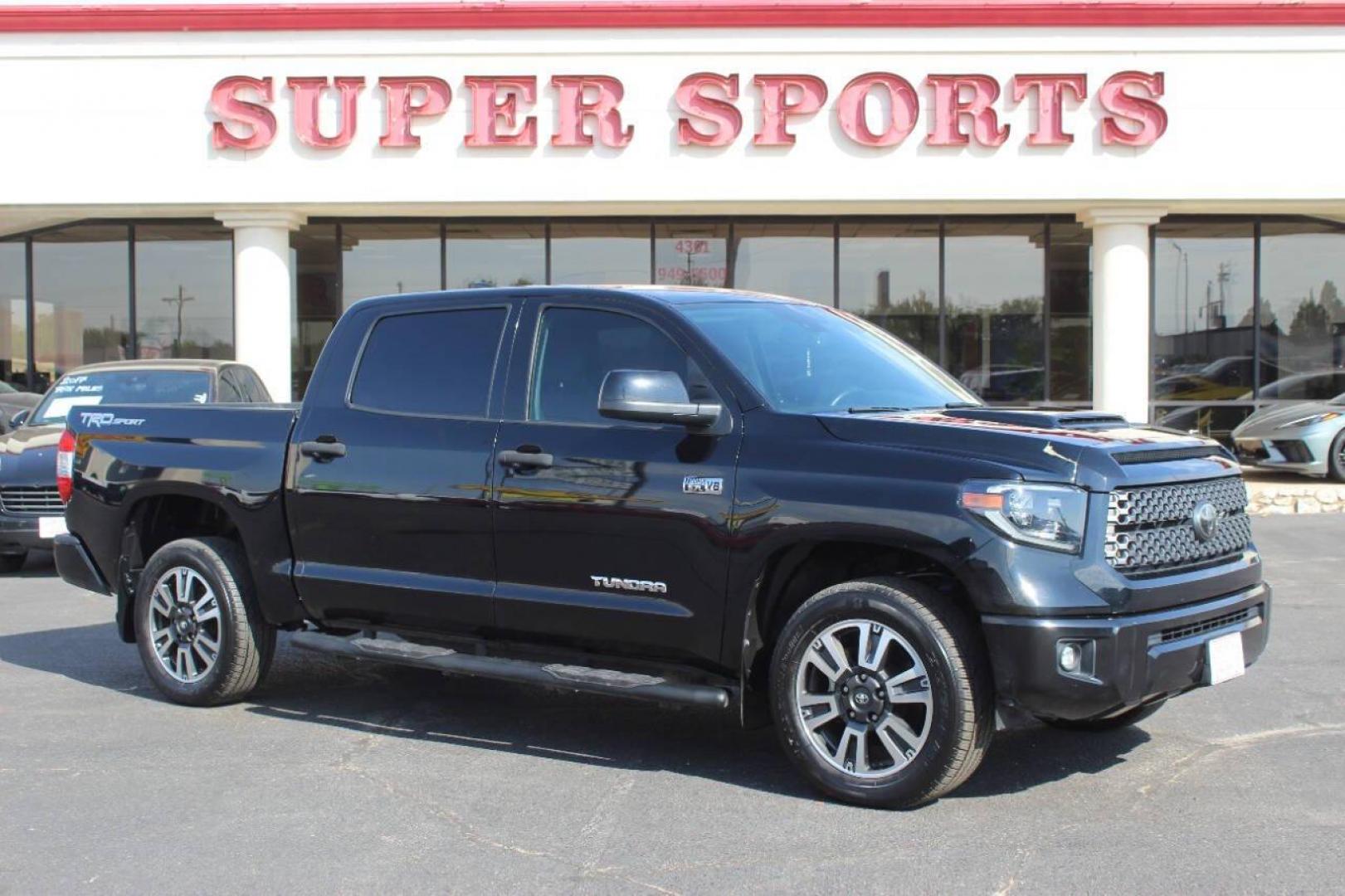 2021 Black Toyota Tundra SR5 5.7L V8 CrewMax 2WD (5TFEY5F17MX) with an 5.7L V8 DOHC 32V engine, 6A transmission, located at 4301 NW 39th , Oklahoma City, OK, 73112, (405) 949-5600, 35.512135, -97.598671 - NO DRIVERS LICENCE NO-FULL COVERAGE INSURANCE-NO CREDIT CHECK. COME ON OVER TO SUPERSPORTS AND TAKE A LOOK AND TEST DRIVE. PLEASE GIVE US A CALL AT (405) 949-5600. NO LICENSIA DE MANEJAR- NO SEGURO DE COBERTURA TOTAL- NO VERIFICACCION DE CREDITO. POR FAVOR VENGAN A SUPERSPORTS, ECHE UN - Photo#2
