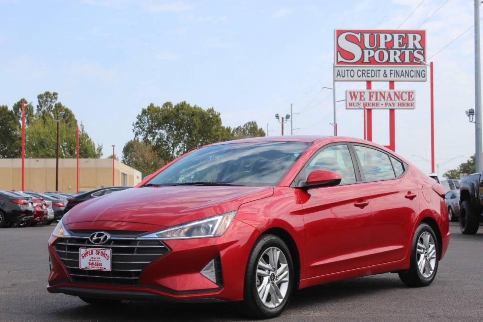 2020 Red Hyundai Elantra Limited (5NPD84LF7LH) with an 1.8L L4 DOHC 16V engine, 6A transmission, located at 4301 NW 39th , Oklahoma City, OK, 73112, (405) 949-5600, 35.512135, -97.598671 - NO DRIVERS LICENCE NO-FULL COVERAGE INSURANCE-NO CREDIT CHECK. COME ON OVER TO SUPERSPORTS AND TAKE A LOOK AND TEST DRIVE. PLEASE GIVE US A CALL AT (405) 949-5600. NO LICENSIA DE MANEJAR- NO SEGURO DE COBERTURA TOTAL- NO VERIFICACCION DE CREDITO. POR FAVOR VENGAN A SUPERSPORTS, ECHE UN - Photo#7