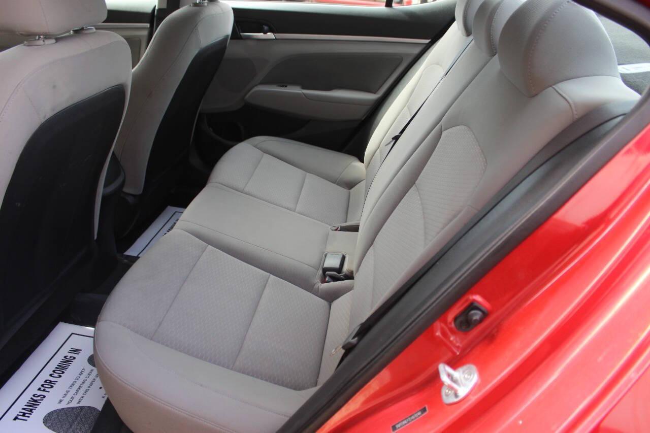 2020 Red Hyundai Elantra Limited (5NPD84LF7LH) with an 1.8L L4 DOHC 16V engine, 6A transmission, located at 4301 NW 39th , Oklahoma City, OK, 73112, (405) 949-5600, 35.512135, -97.598671 - NO DRIVERS LICENCE -NO FULL COVERAGE INSURANCE - NO CREDIT CHECK. COME ON OVER TO SUPERSPORTS, TAKE A LOOK AND TEST DRIVE. PLEASE GIVE US A CALL AT (405) 949-5600. NO LICENCIA DE CONDUCIR - NO SEGURO DE COBERTURA TOTAL - NO VERIFICACION DE CREDITO. VISITENOS EN SUPERSPORTS, MIRE NUESTRO - Photo#13