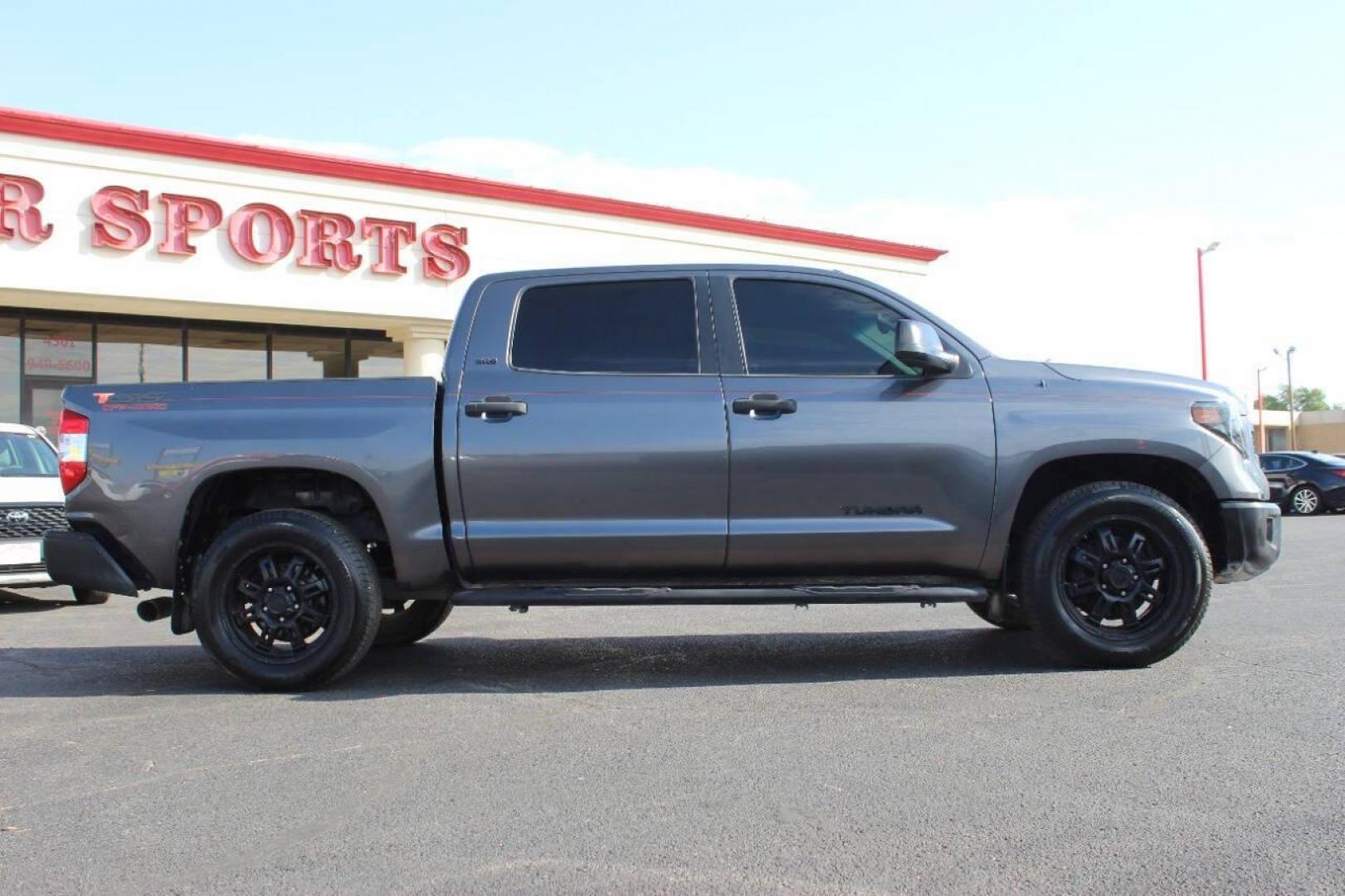 2015 Pewter Toyota Tundra SR5 4.6L V8 CrewMax 2WD (5TFEM5F11FX) with an 4.6L V8 DOHC 32V engine, 6-Speed Automatic transmission, located at 4301 NW 39th , Oklahoma City, OK, 73112, (405) 949-5600, 35.512135, -97.598671 - NO DRIVERS LICENCE NO-FULL COVERAGE INSURANCE-NO CREDIT CHECK. COME ON OVER TO SUPERSPORTS AND TAKE A LOOK AND TEST DRIVE. PLEASE GIVE US A CALL AT (405) 949-5600. NO LICENSIA DE MANEJAR- NO SEGURO DE COBERTURA TOTAL- NO VERIFICACCION DE CREDITO. POR FAVOR VENGAN A SUPERSPORTS, ECHE UN - Photo#2