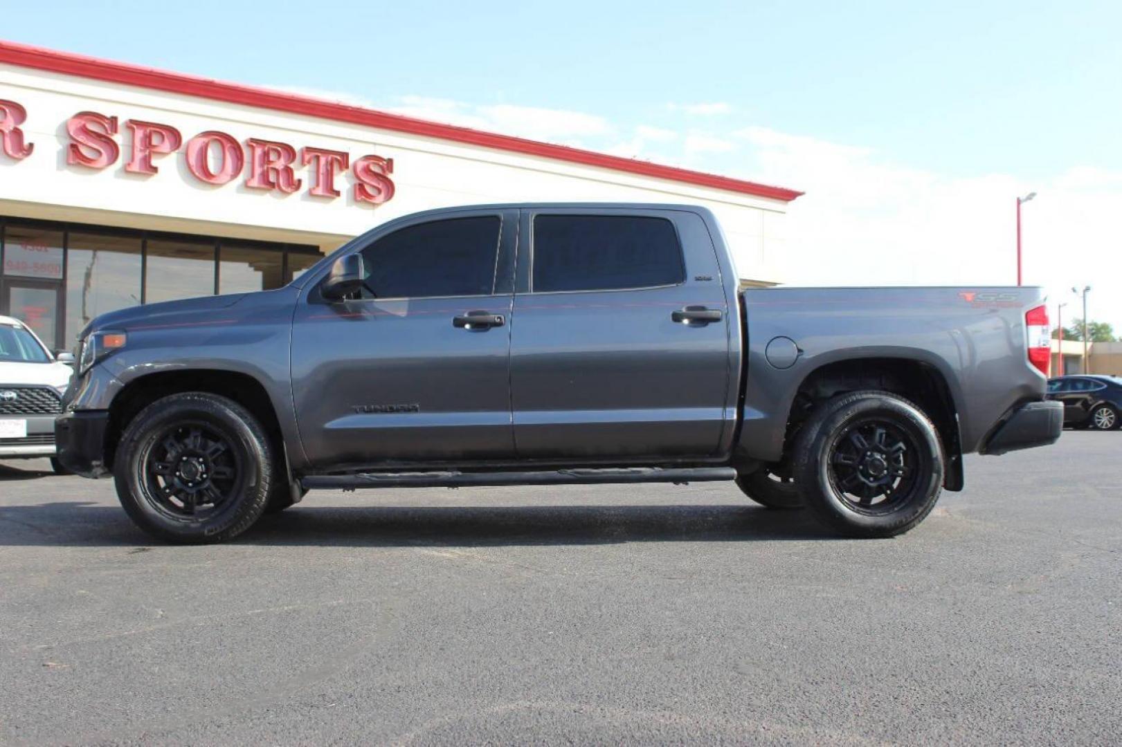 2015 Pewter Toyota Tundra SR5 4.6L V8 CrewMax 2WD (5TFEM5F11FX) with an 4.6L V8 DOHC 32V engine, 6-Speed Automatic transmission, located at 4301 NW 39th , Oklahoma City, OK, 73112, (405) 949-5600, 35.512135, -97.598671 - NO DRIVERS LICENCE NO-FULL COVERAGE INSURANCE-NO CREDIT CHECK. COME ON OVER TO SUPERSPORTS AND TAKE A LOOK AND TEST DRIVE. PLEASE GIVE US A CALL AT (405) 949-5600. NO LICENSIA DE MANEJAR- NO SEGURO DE COBERTURA TOTAL- NO VERIFICACCION DE CREDITO. POR FAVOR VENGAN A SUPERSPORTS, ECHE UN - Photo#5