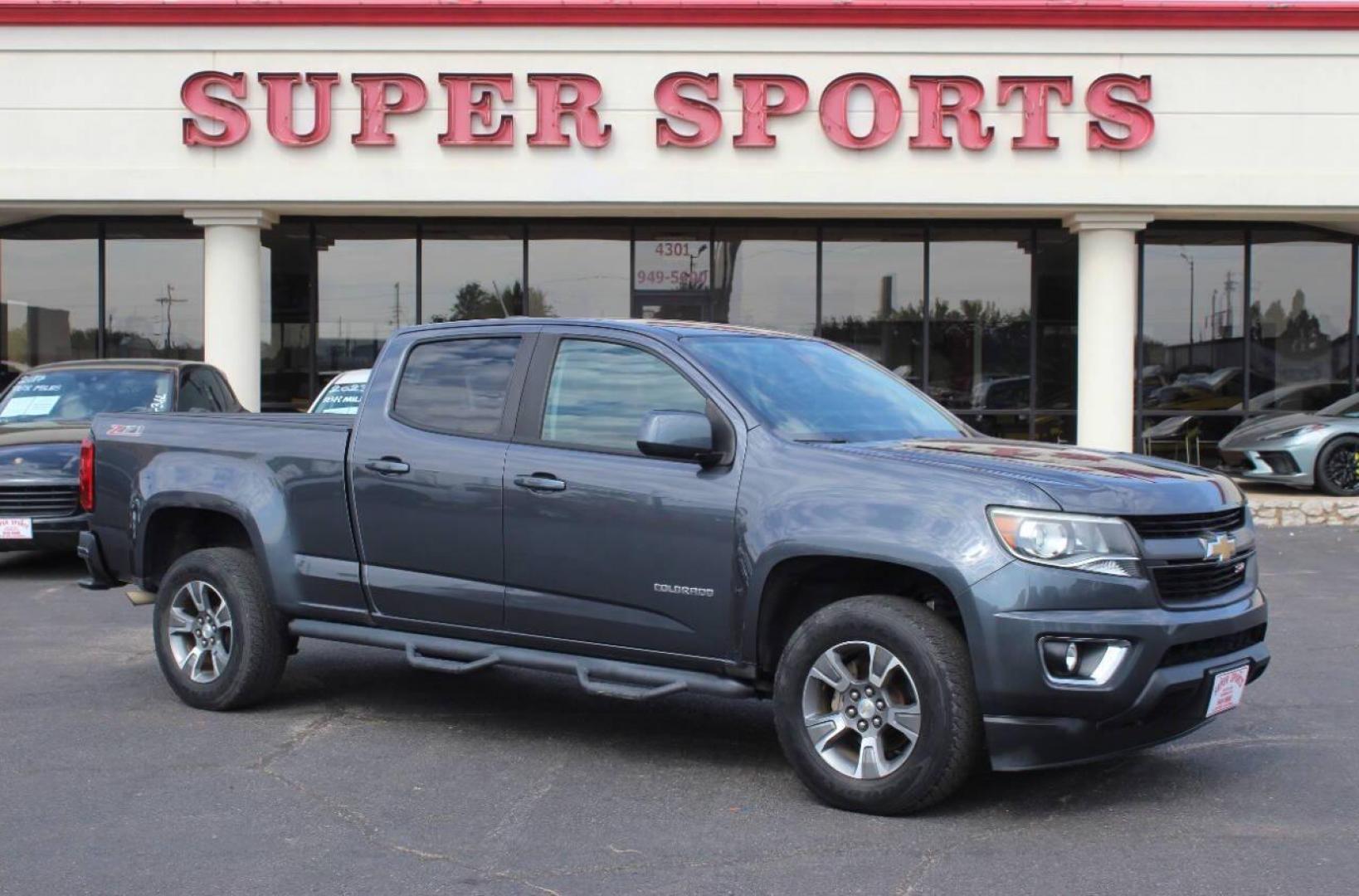 2017 Gray Chevrolet Colorado Z71 Crew Cab 2WD Short Box (1GCGSDEN6H1) with an 3.6L V6 DOHC 24V GAS engine, 6A transmission, located at 4301 NW 39th , Oklahoma City, OK, 73112, (405) 949-5600, 35.512135, -97.598671 - NO DRIVERS LICENCE NO-FULL COVERAGE INSURANCE-NO CREDIT CHECK. COME ON OVER TO SUPERSPORTS AND TAKE A LOOK AND TEST DRIVE. PLEASE GIVE US A CALL AT (405) 949-5600. NO LICENSIA DE MANEJAR- NO SEGURO DE COBERTURA TOTAL- NO VERIFICACCION DE CREDITO. POR FAVOR VENGAN A SUPERSPORTS, ECHE UN - Photo#0