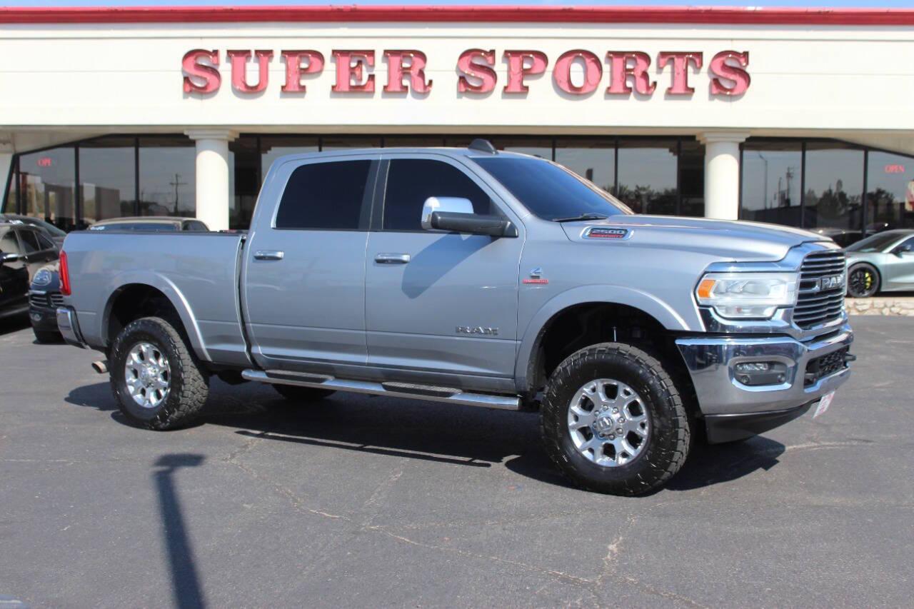 2020 Gray RAM 2500 Laramie Crew Cab SWB 4WD (3C6UR5FL9LG) with an 6.7L I6 Turbocharger 6.7L I6 engine, Automatic 6-Speed transmission, located at 4301 NW 39th , Oklahoma City, OK, 73112, (405) 949-5600, 35.512135, -97.598671 - NO DRIVERS LICENCE NO-FULL COVERAGE INSURANCE-NO CREDIT CHECK. COME ON OVER TO SUPERSPORTS AND TAKE A LOOK AND TEST DRIVE. PLEASE GIVE US A CALL AT (405) 949-5600. NO LICENSIA DE MANEJAR- NO SEGURO DE COBERTURA TOTAL- NO VERIFICACCION DE CREDITO. POR FAVOR VENGAN A SUPERSPORTS, ECHE UN - Photo#0