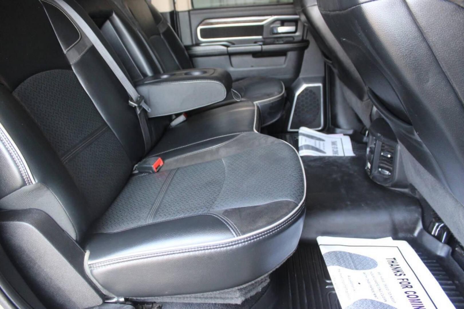 2020 Gray RAM 2500 Laramie Crew Cab SWB 4WD (3C6UR5FL9LG) with an 6.7L I6 Turbocharger 6.7L I6 engine, Automatic 6-Speed transmission, located at 4301 NW 39th , Oklahoma City, OK, 73112, (405) 949-5600, 35.512135, -97.598671 - NO DRIVERS LICENCE NO-FULL COVERAGE INSURANCE-NO CREDIT CHECK. COME ON OVER TO SUPERSPORTS AND TAKE A LOOK AND TEST DRIVE. PLEASE GIVE US A CALL AT (405) 949-5600. NO LICENSIA DE MANEJAR- NO SEGURO DE COBERTURA TOTAL- NO VERIFICACCION DE CREDITO. POR FAVOR VENGAN A SUPERSPORTS, ECHE UN - Photo#14