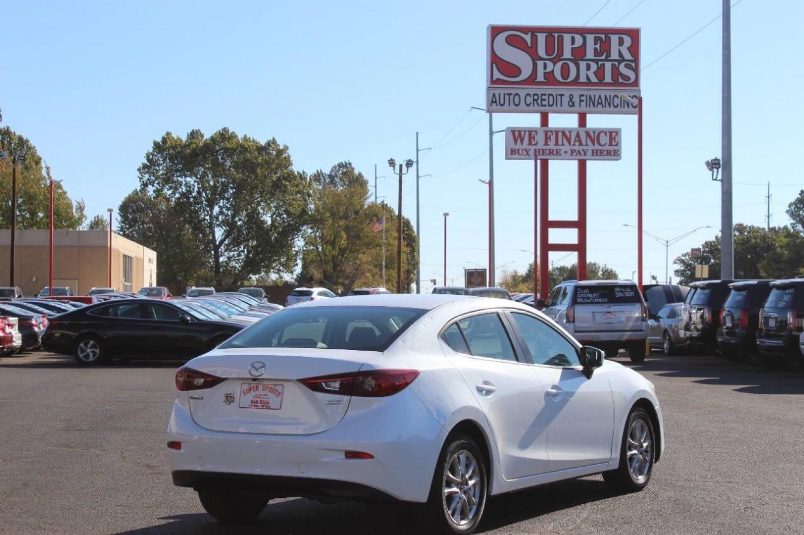 2017 White Mazda MAZDA3 i Sport AT 4-Door (3MZBN1U73HM) with an 2.0L L4 DOHC 16V engine, 6A transmission, located at 4301 NW 39th , Oklahoma City, OK, 73112, (405) 949-5600, 35.512135, -97.598671 - NO DRIVERS LICENCE NO-FULL COVERAGE INSURANCE-NO CREDIT CHECK. COME ON OVER TO SUPERSPORTS AND TAKE A LOOK AND TEST DRIVE. PLEASE GIVE US A CALL AT (405) 949-5600. NO LICENSIA DE MANEJAR- NO SEGURO DE COBERTURA TOTAL- NO VERIFICACCION DE CREDITO. POR FAVOR VENGAN A SUPERSPORTS, ECHE UN - Photo#3