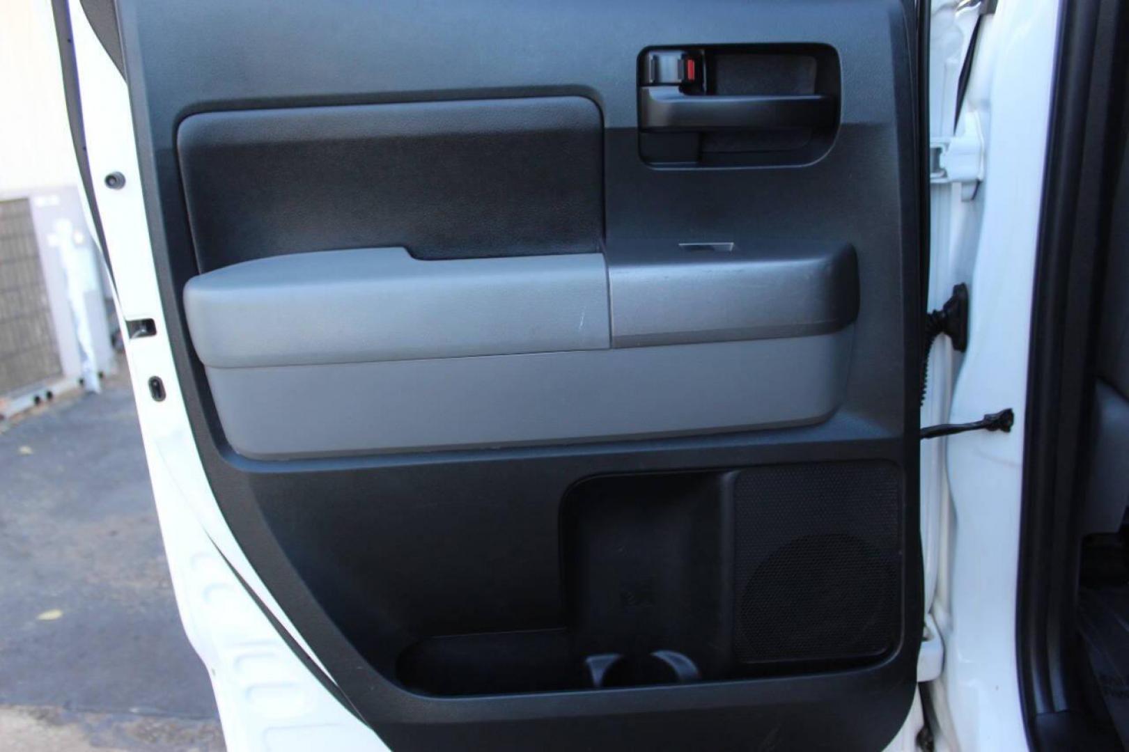 2012 White Toyota Tundra Tundra-Grade 5.7L FFV Double Cab 4WD (5TFUW5F13CX) with an 5.7L V8 DOHC 32V FFV engine, 6-Speed Automatic Overdrive transmission, located at 4301 NW 39th , Oklahoma City, OK, 73112, (405) 949-5600, 35.512135, -97.598671 - Photo#13