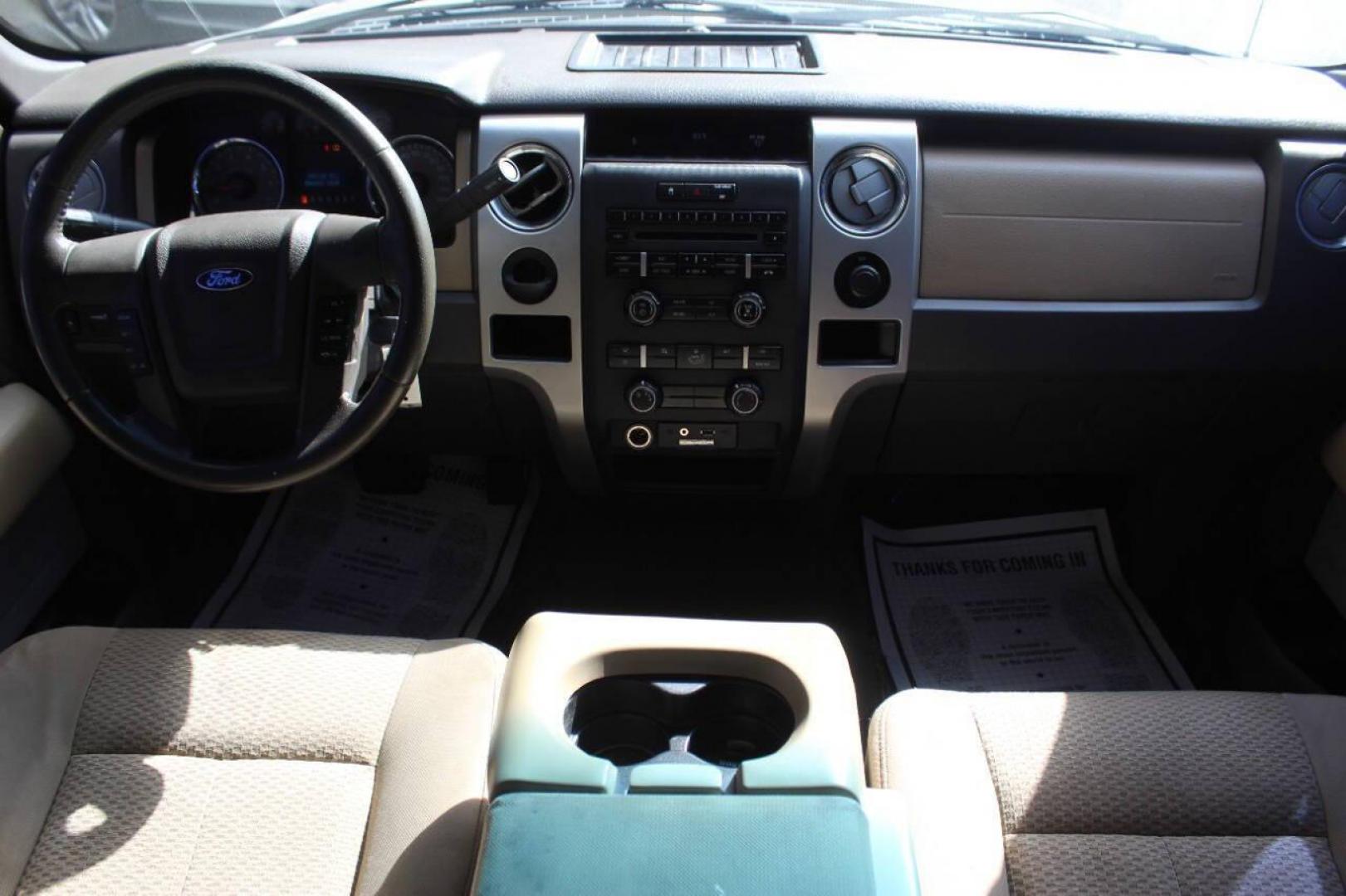 2010 Gold Ford F-150 Lariat SuperCrew 5.5-ft. Bed 2WD (1FTEW1C83AK) with an 4.6L V8 SOHC 24V engine, 4-Speed Automatic transmission, located at 4301 NW 39th , Oklahoma City, OK, 73112, (405) 949-5600, 35.512135, -97.598671 - NO DRIVERS LICENCE NO-FULL COVERAGE INSURANCE-NO CREDIT CHECK. COME ON OVER TO SUPERSPORTS AND TAKE A LOOK AND TEST DRIVE. PLEASE GIVE US A CALL AT (405) 949-5600. NO LICENSIA DE MANEJAR- NO SEGURO DE COBERTURA TOTAL- NO VERIFICACCION DE CREDITO. POR FAVOR VENGAN A SUPERSPORTS, ECHE UN - Photo#15