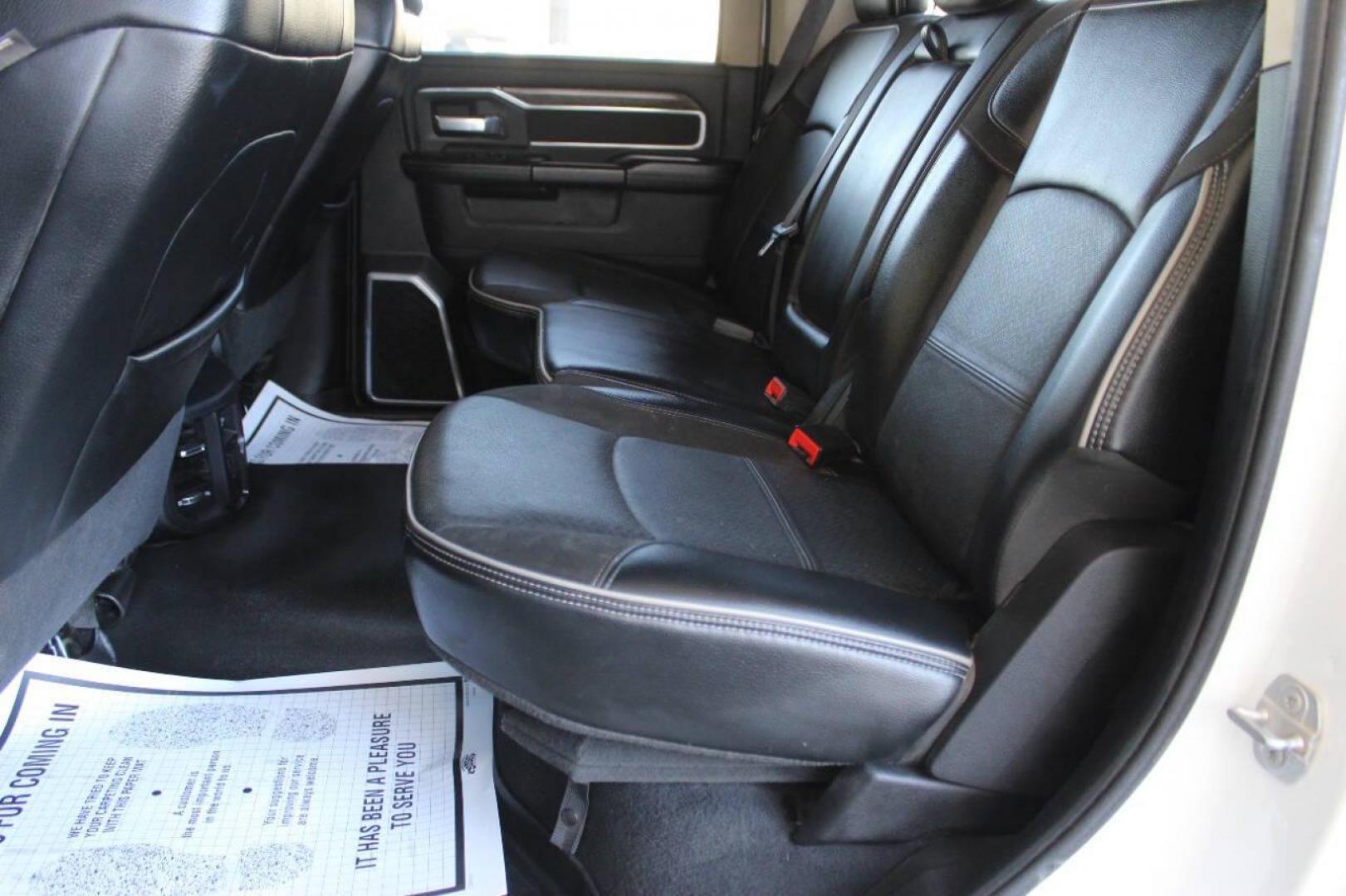 2020 Gray RAM 2500 Laramie Crew Cab SWB 4WD (3C6UR5FLXLG) with an 6.7L L6 OHV 24V TURBO DIESEL engine, 6A transmission, located at 4301 NW 39th , Oklahoma City, OK, 73112, (405) 949-5600, 35.512135, -97.598671 - NO DRIVERS LICENCE NO-FULL COVERAGE INSURANCE-NO CREDIT CHECK. COME ON OVER TO SUPERSPORTS AND TAKE A LOOK AND TEST DRIVE. PLEASE GIVE US A CALL AT (405) 949-5600. NO LICENSIA DE MANEJAR- NO SEGURO DE COBERTURA TOTAL- NO VERIFICACCION DE CREDITO. POR FAVOR VENGAN A SUPERSPORTS, ECHE UN - Photo#13