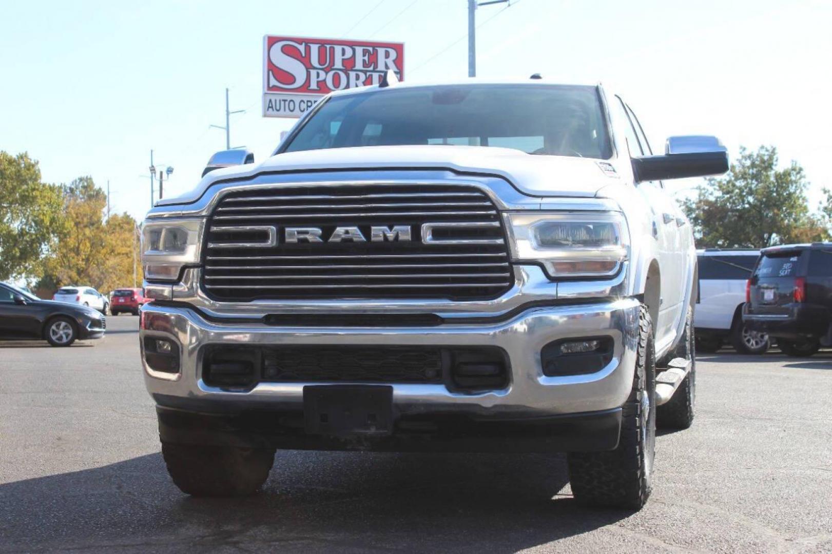 2020 Gray RAM 2500 Laramie Crew Cab SWB 4WD (3C6UR5FLXLG) with an 6.7L L6 OHV 24V TURBO DIESEL engine, 6A transmission, located at 4301 NW 39th , Oklahoma City, OK, 73112, (405) 949-5600, 35.512135, -97.598671 - NO DRIVERS LICENCE NO-FULL COVERAGE INSURANCE-NO CREDIT CHECK. COME ON OVER TO SUPERSPORTS AND TAKE A LOOK AND TEST DRIVE. PLEASE GIVE US A CALL AT (405) 949-5600. NO LICENSIA DE MANEJAR- NO SEGURO DE COBERTURA TOTAL- NO VERIFICACCION DE CREDITO. POR FAVOR VENGAN A SUPERSPORTS, ECHE UN - Photo#7