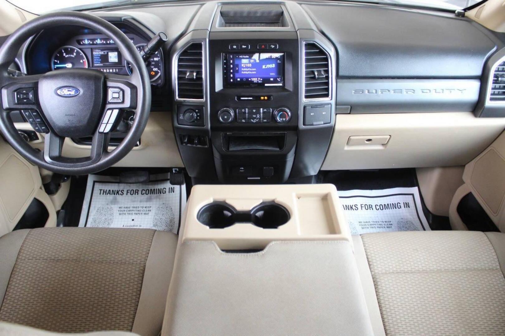 2017 Gold Ford F-250 SD King Ranch Crew Cab Long Bed 4WD (1FT7W2BT7HE) with an 6.7L V8 OHV 16V DIESEL engine, 6A transmission, located at 4301 NW 39th , Oklahoma City, OK, 73112, (405) 949-5600, 35.512135, -97.598671 - NO DRIVERS LICENCE NO-FULL COVERAGE INSURANCE-NO CREDIT CHECK. COME ON OVER TO SUPERSPORTS AND TAKE A LOOK AND TEST DRIVE. PLEASE GIVE US A CALL AT (405) 949-5600. NO LICENSIA DE MANEJAR- NO SEGURO DE COBERTURA TOTAL- NO VERIFICACCION DE CREDITO. POR FAVOR VENGAN A SUPERSPORTS, ECHE UN - Photo#19