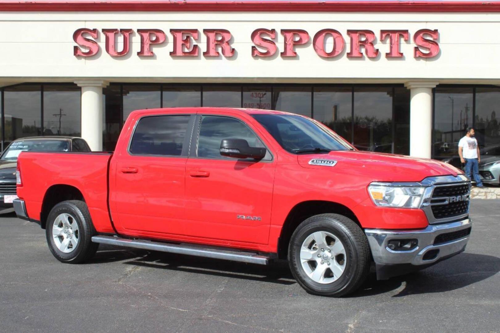 2022 Red RAM 1500 Big Horn Crew Cab SWB 4WD (1C6SRFFT0NN) with an 5.7L V8 OHV 16V engine, 8A transmission, located at 4301 NW 39th , Oklahoma City, OK, 73112, (405) 949-5600, 35.512135, -97.598671 - NO DRIVERS LICENCE NO-FULL COVERAGE INSURANCE-NO CREDIT CHECK. COME ON OVER TO SUPERSPORTS AND TAKE A LOOK AND TEST DRIVE. PLEASE GIVE US A CALL AT (405) 949-5600. NO LICENSIA DE MANEJAR- NO SEGURO DE COBERTURA TOTAL- NO VERIFICACCION DE CREDITO. POR FAVOR VENGAN A SUPERSPORTS, ECHE UN - Photo#2