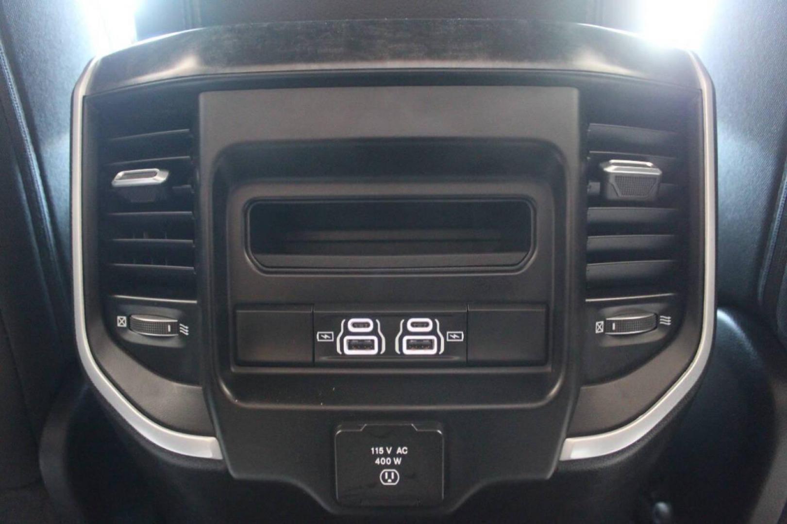2022 Red RAM 1500 Big Horn Crew Cab SWB 4WD (1C6SRFFT0NN) with an 5.7L V8 OHV 16V engine, 8A transmission, located at 4301 NW 39th , Oklahoma City, OK, 73112, (405) 949-5600, 35.512135, -97.598671 - NO DRIVERS LICENCE NO-FULL COVERAGE INSURANCE-NO CREDIT CHECK. COME ON OVER TO SUPERSPORTS AND TAKE A LOOK AND TEST DRIVE. PLEASE GIVE US A CALL AT (405) 949-5600. NO LICENSIA DE MANEJAR- NO SEGURO DE COBERTURA TOTAL- NO VERIFICACCION DE CREDITO. POR FAVOR VENGAN A SUPERSPORTS, ECHE UN - Photo#15